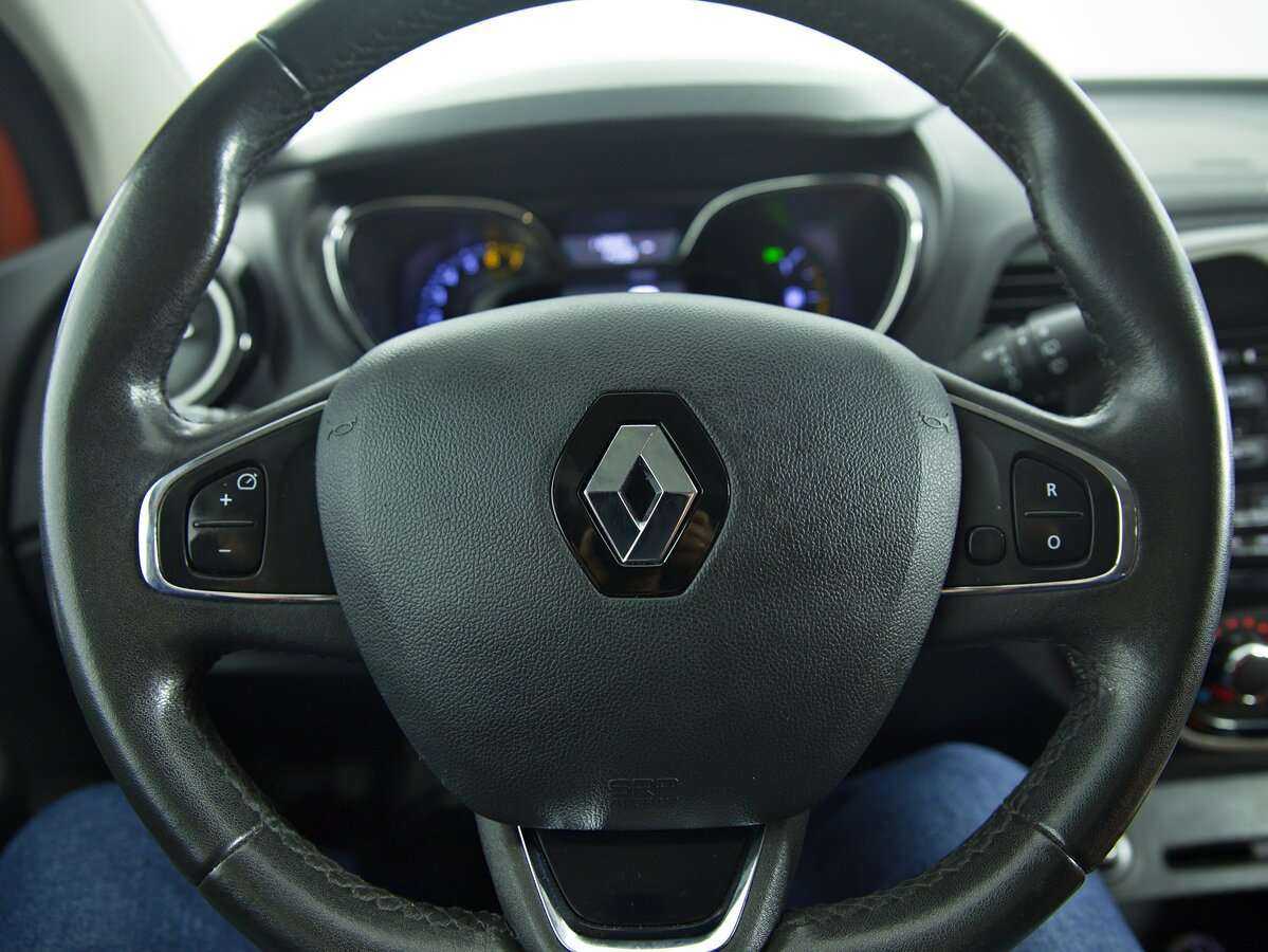 Renault Kaptur с пробегом — 2016 год. Фото: #15