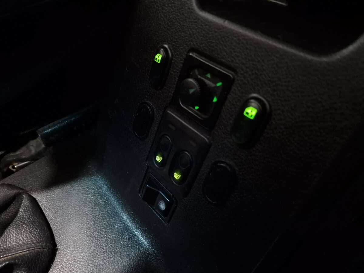 УАЗ Patriot с пробегом — 2012 год. Фото: #8