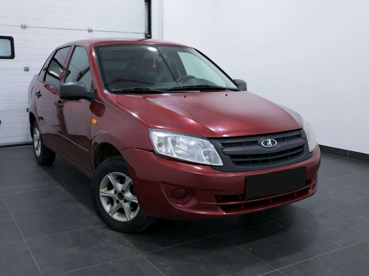 Lada (ВАЗ) Granta с пробегом — 2017 год. Фото: #2