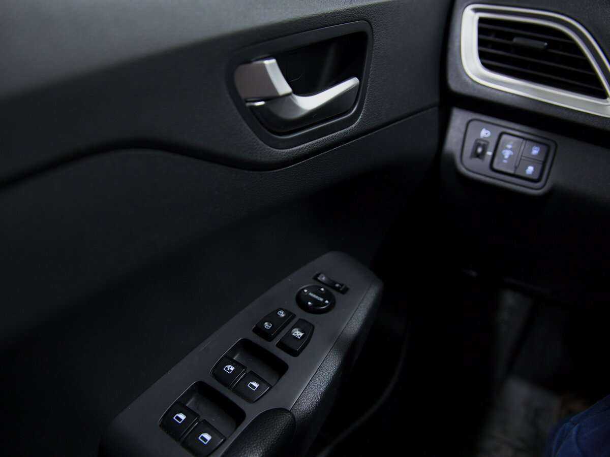 Hyundai Solaris с пробегом — 2021 год. Фото: #14