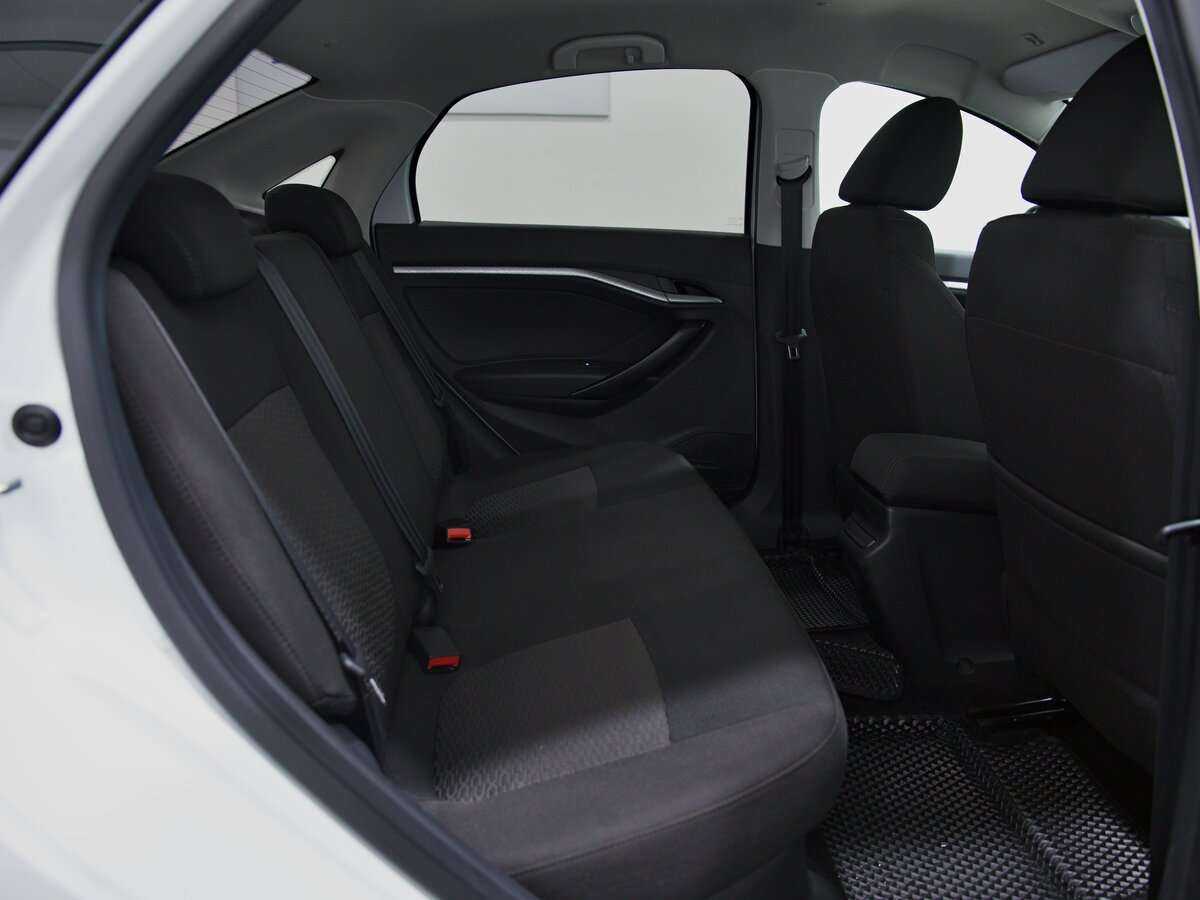 Lada (ВАЗ) Vesta с пробегом — 2022 год. Фото: #7