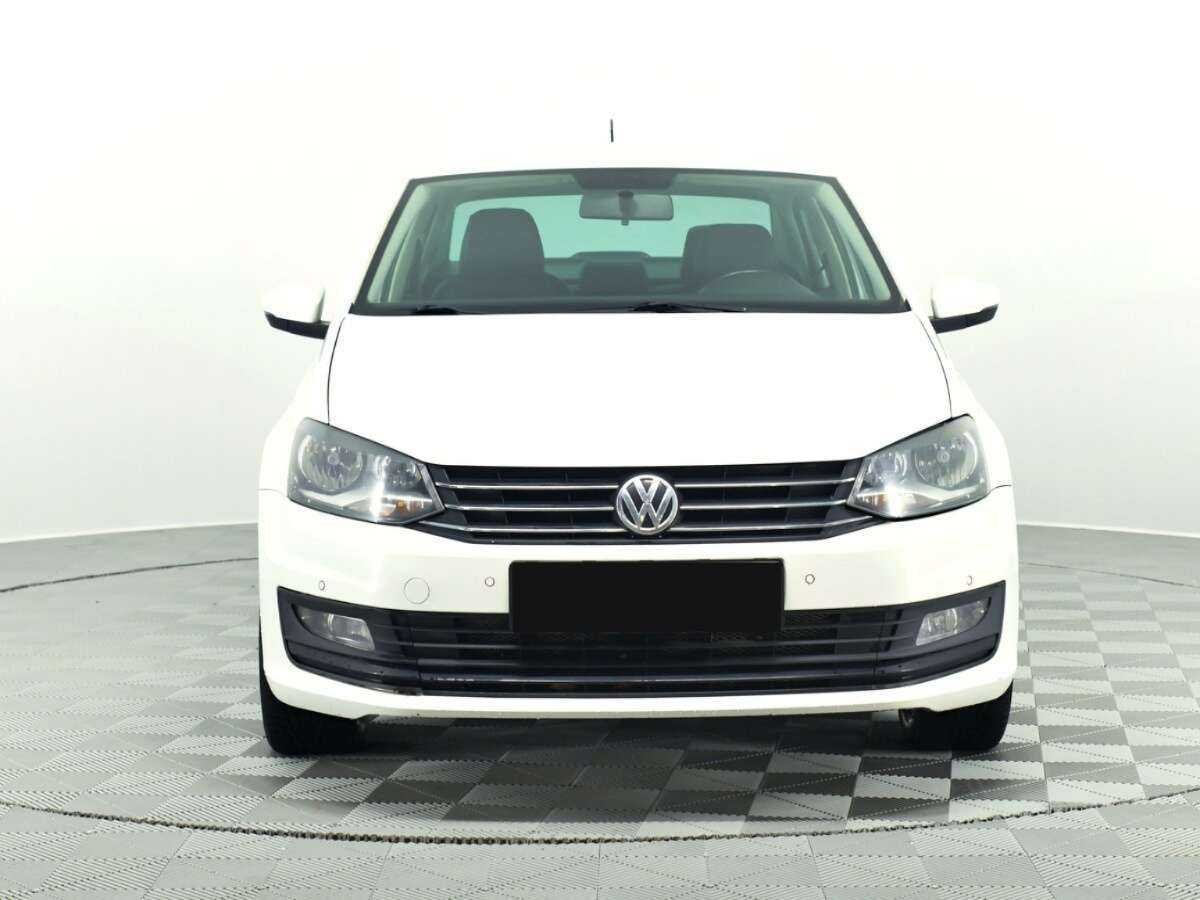 Volkswagen Polo с пробегом — 2018 год. Фото: #1