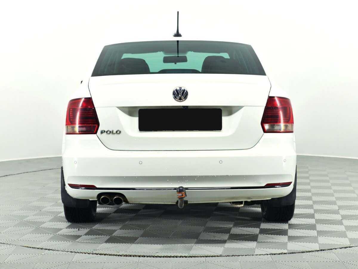Volkswagen Polo с пробегом — 2018 год. Фото: #4