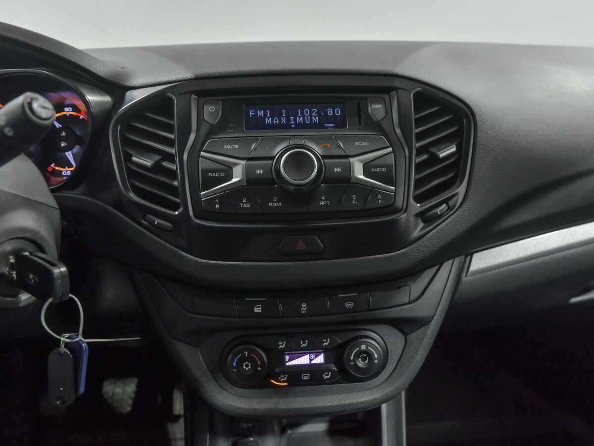 Lada (ВАЗ) Vesta с пробегом — 2020 год. Фото: #8