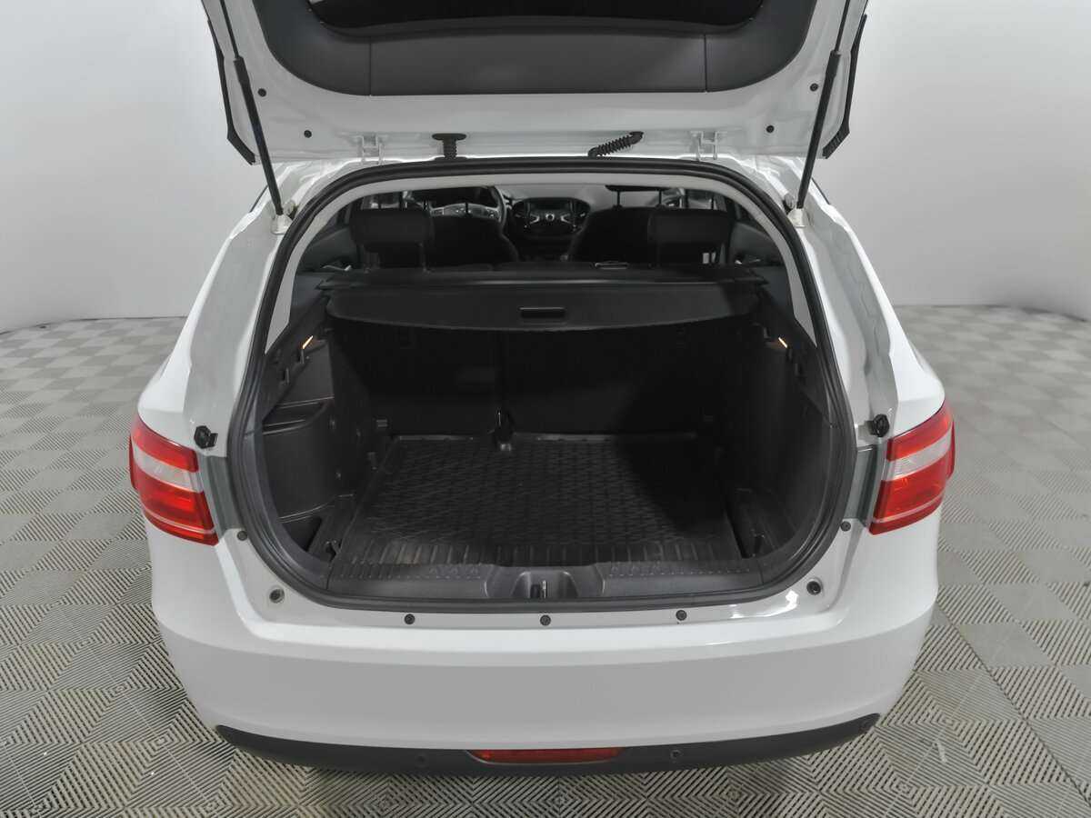 Lada (ВАЗ) Vesta с пробегом — 2020 год. Фото: #13