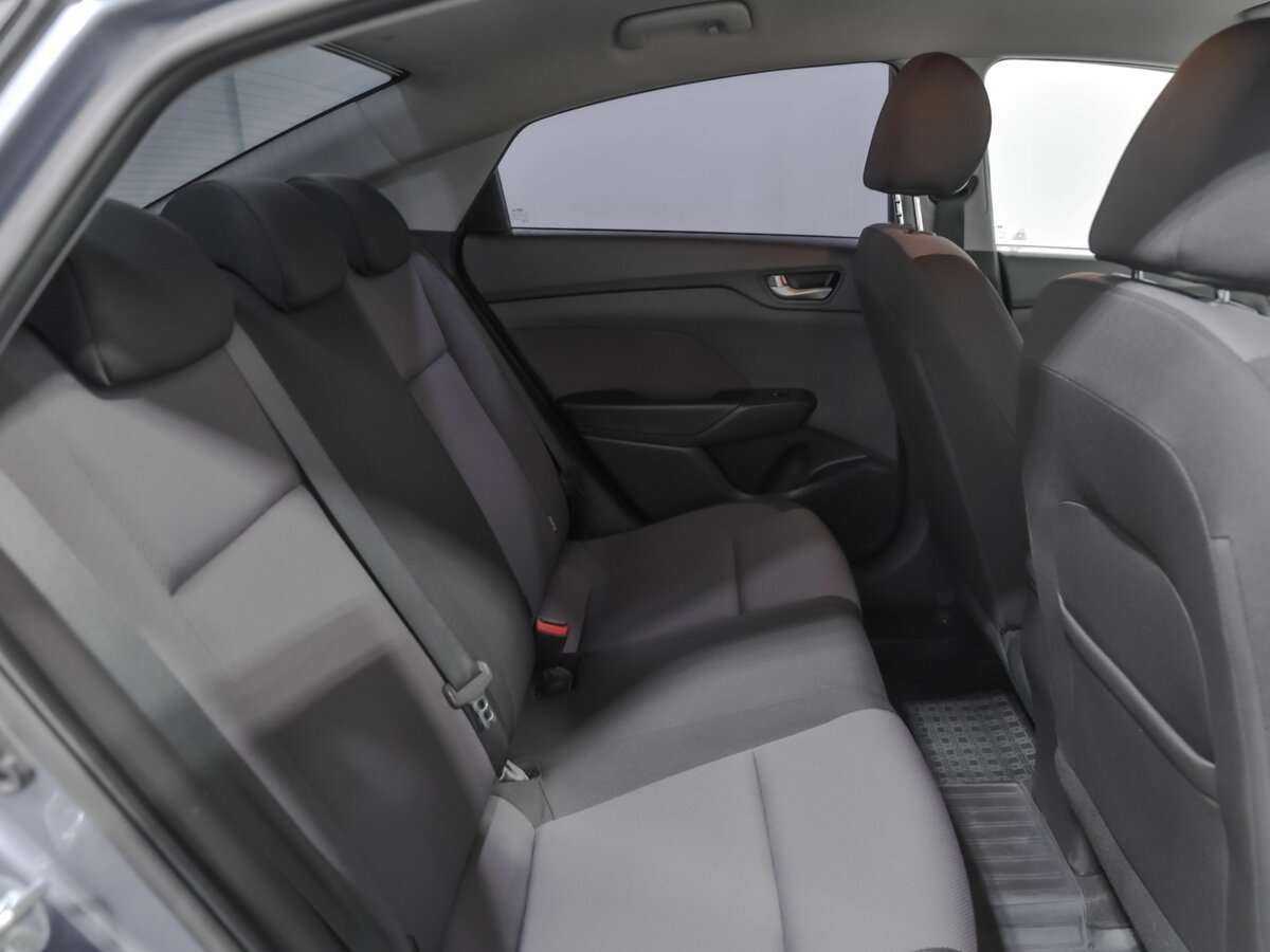 Hyundai Solaris с пробегом — 2018 год. Фото: #12