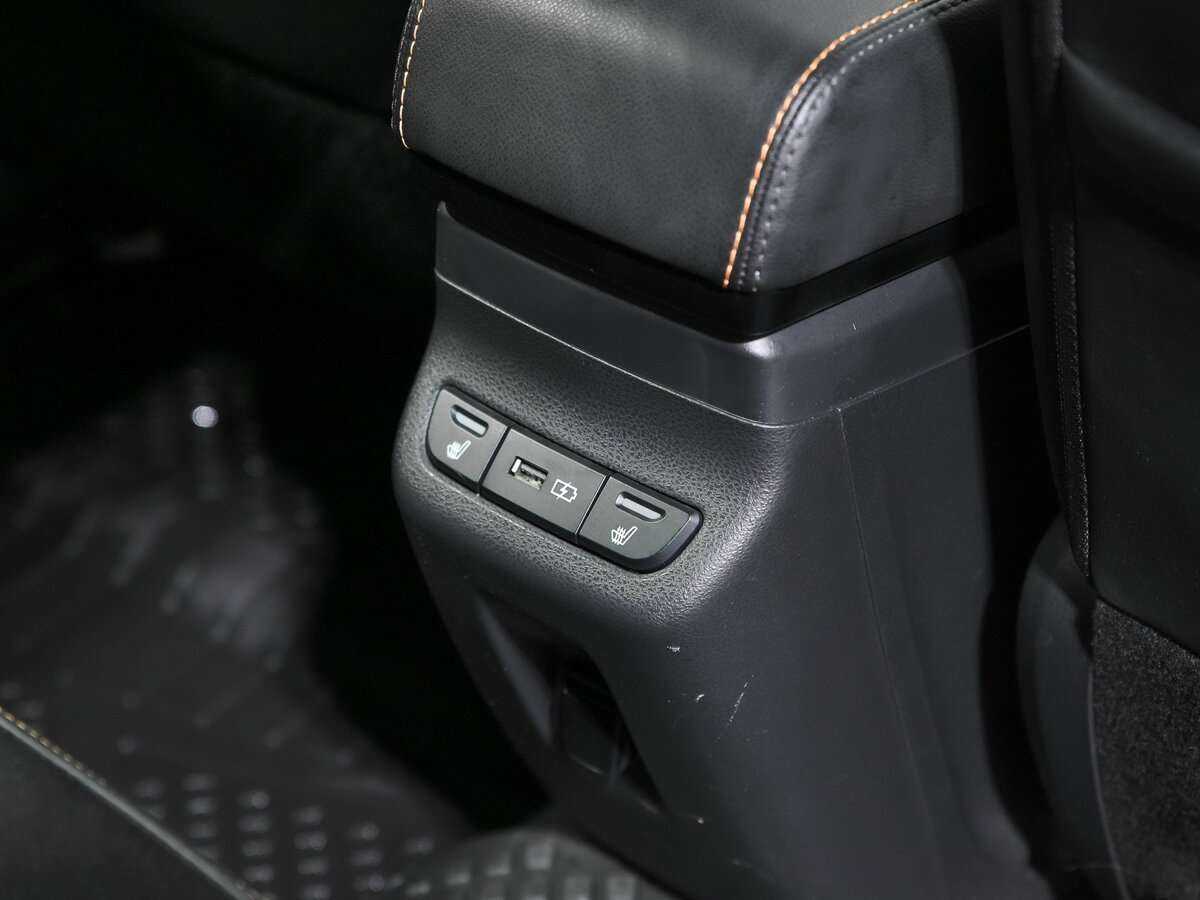 Lada (ВАЗ) Vesta с пробегом — 2021 год. Фото: #16