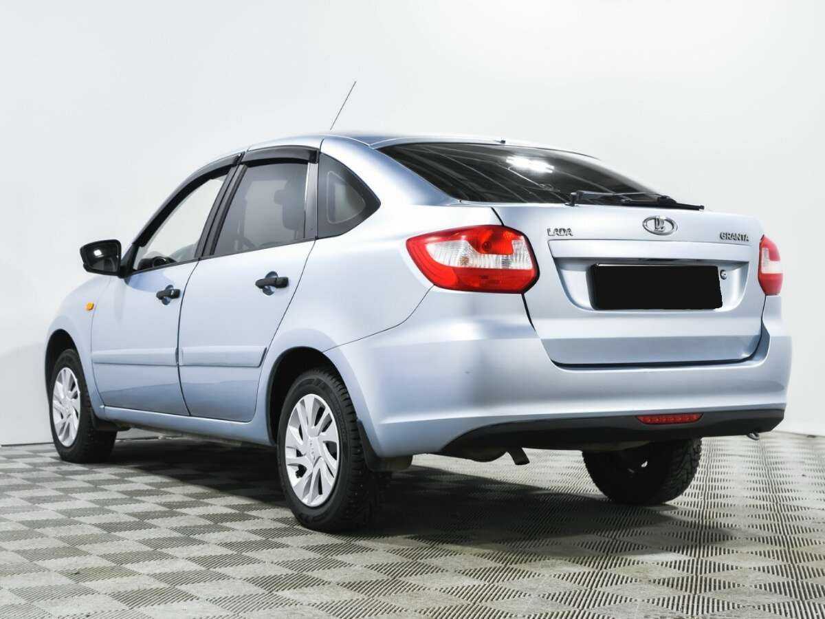 Lada (ВАЗ) Granta с пробегом — 2015 год. Фото: #5