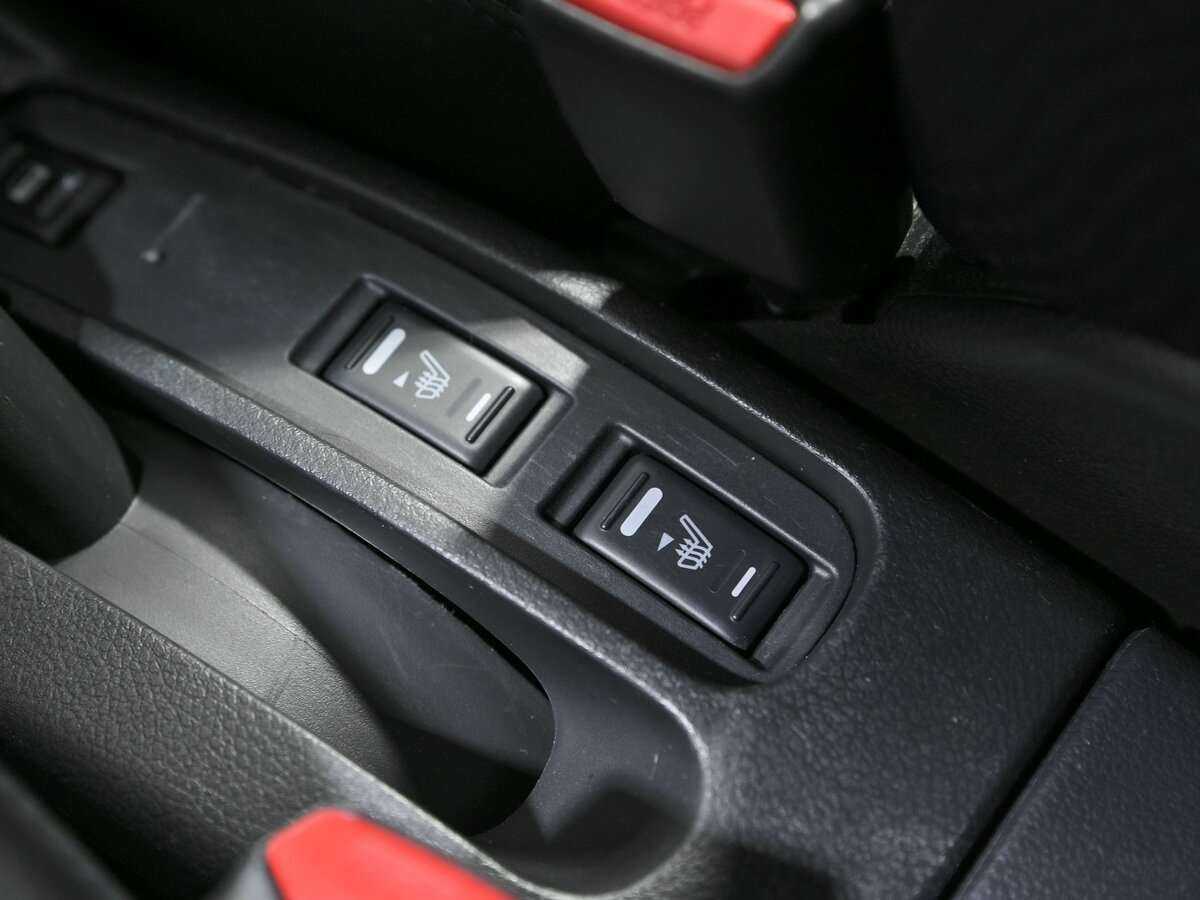 Nissan Note с пробегом — 2013 год. Фото: #13