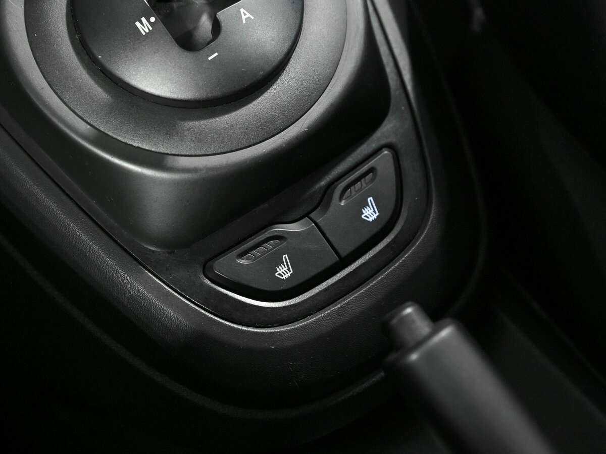 Lada (ВАЗ) Vesta с пробегом — 2019 год. Фото: #9