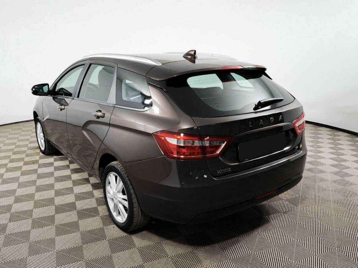 Lada (ВАЗ) Vesta с пробегом — 2019 год. Фото: #6