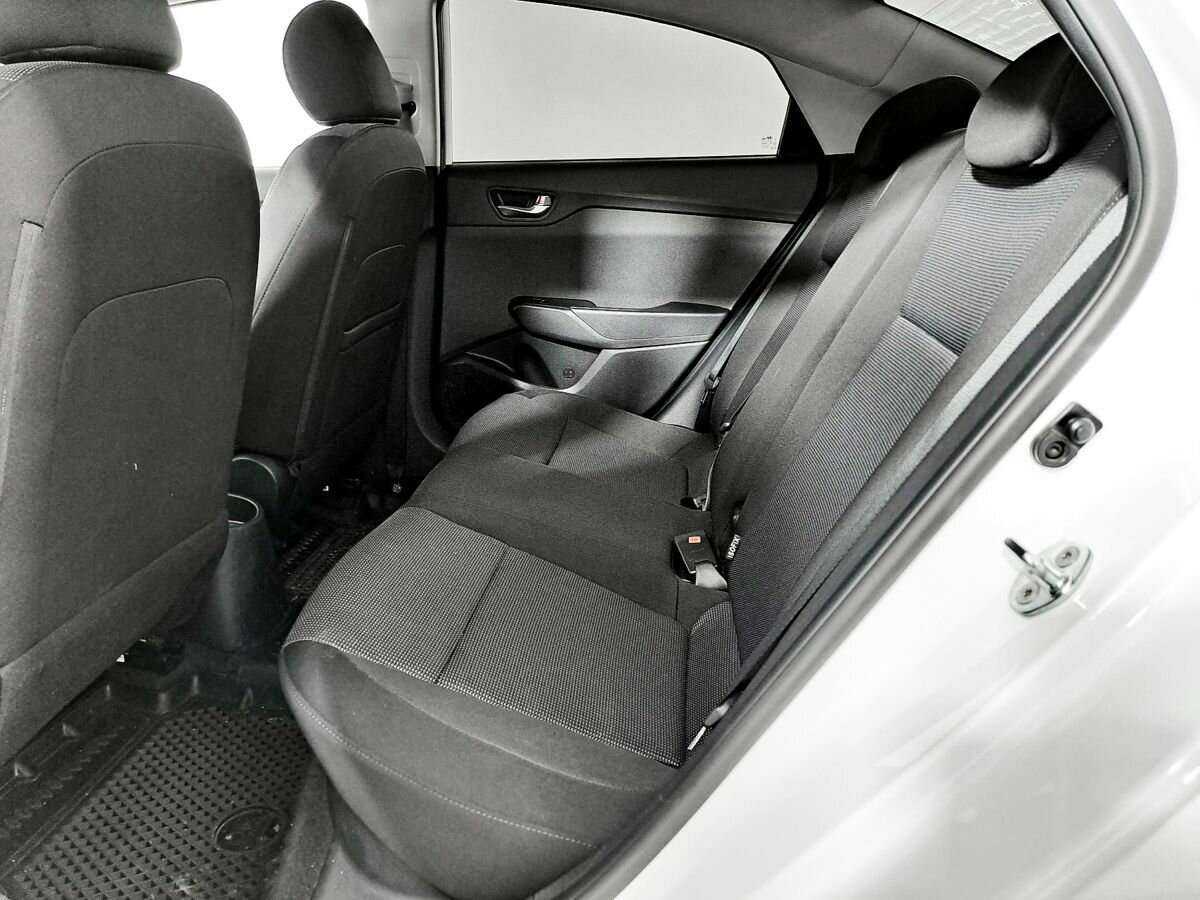 Hyundai Solaris с пробегом — 2021 год. Фото: #11