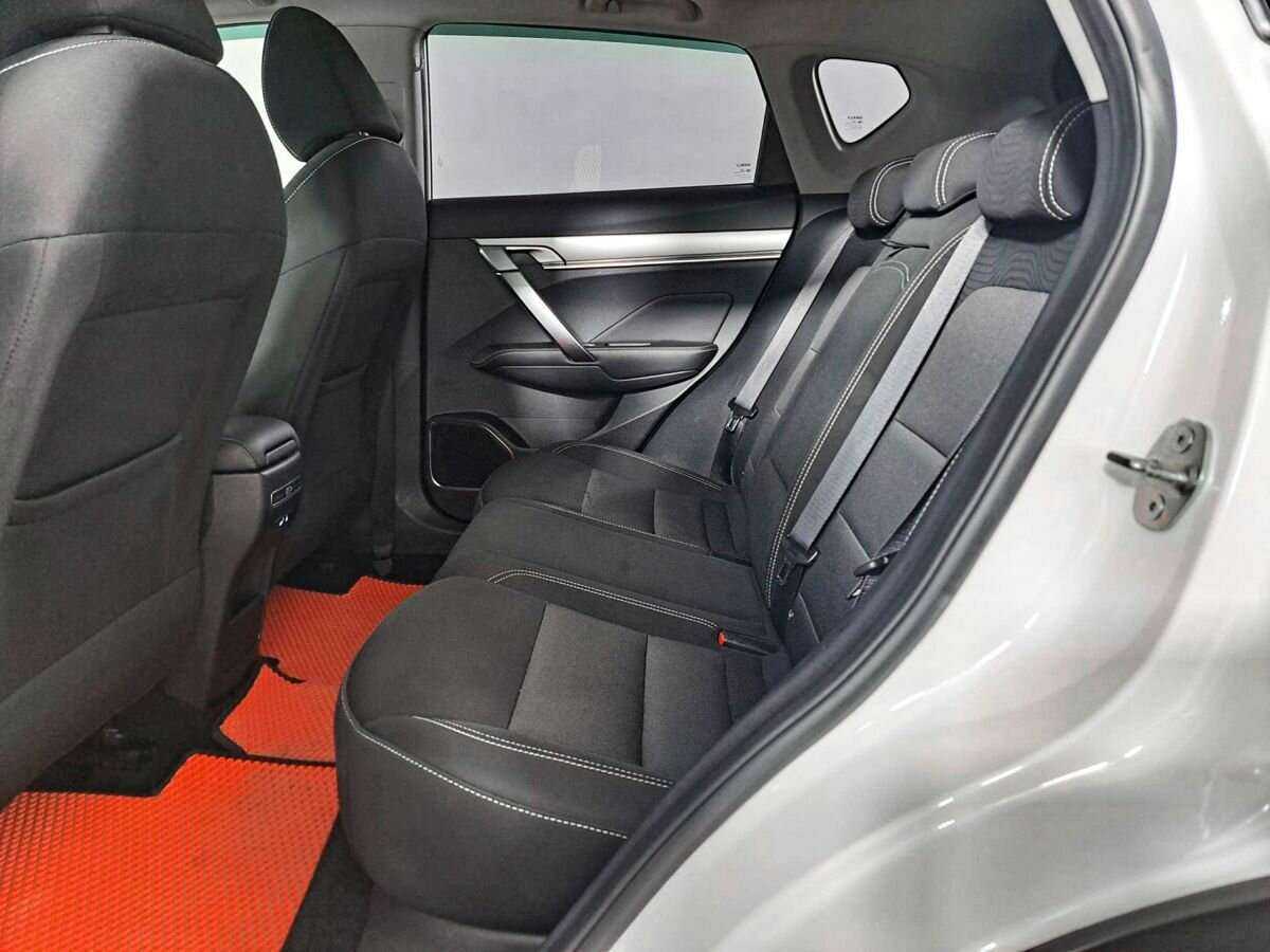 Geely Coolray с пробегом — 2021 год. Фото: #9