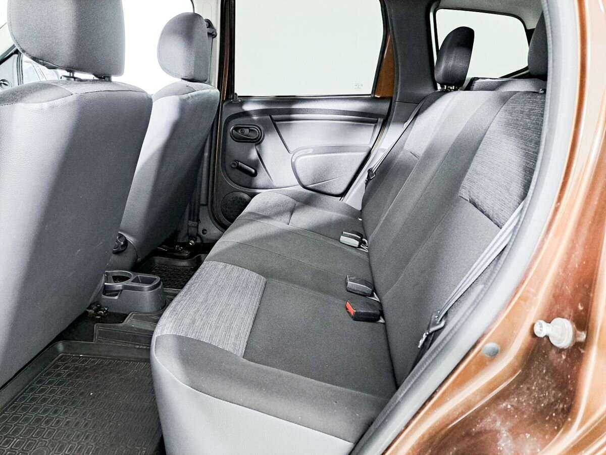 Renault Duster с пробегом — 2014 год. Фото: #9