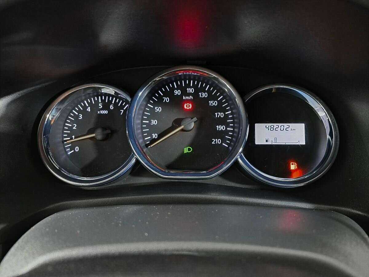 Renault Sandero с пробегом — 2018 год. Фото: #8