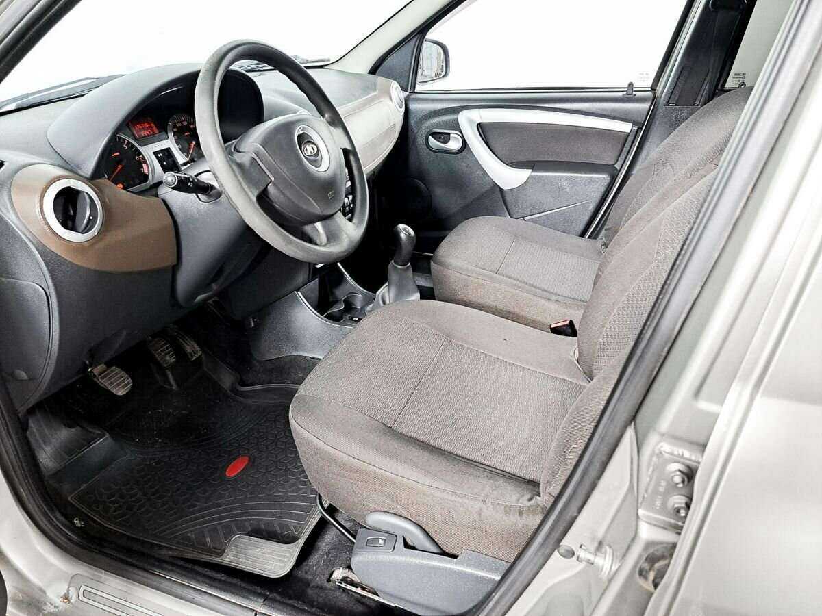 Lada (ВАЗ) Largus с пробегом — 2013 год. Фото: #11