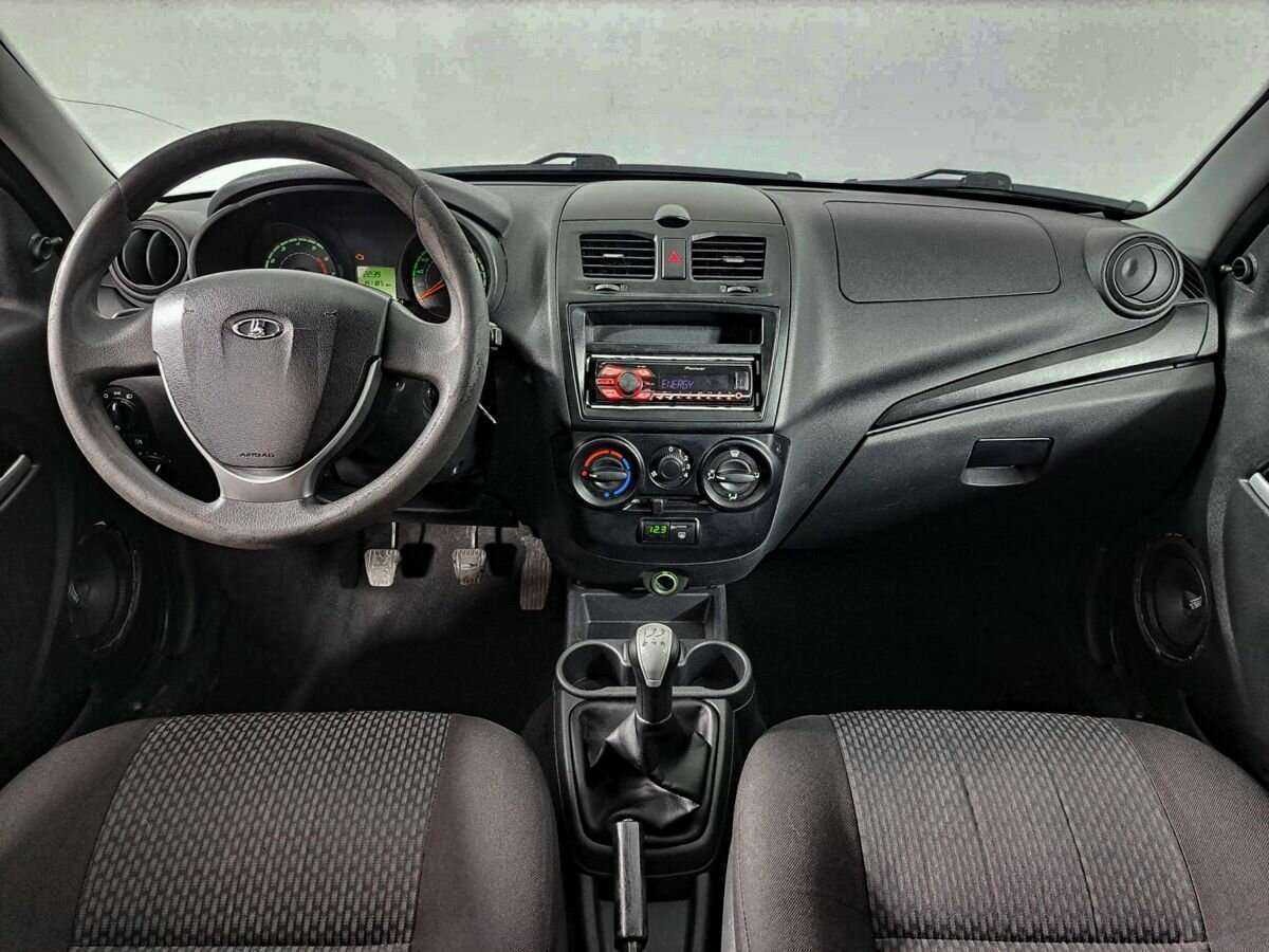 Lada (ВАЗ) Kalina с пробегом — 2014 год. Фото: #11