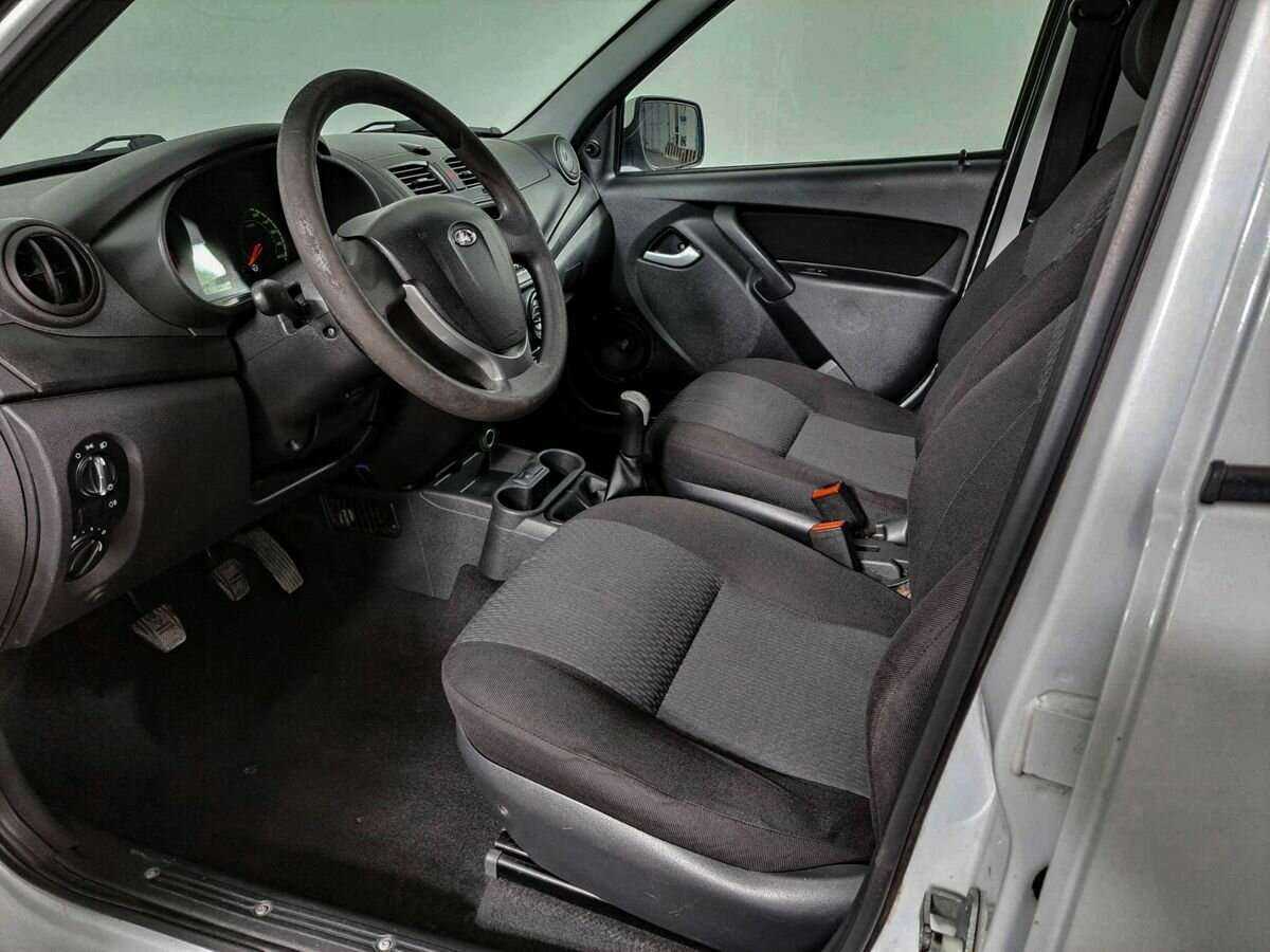 Lada (ВАЗ) Kalina с пробегом — 2014 год. Фото: #13