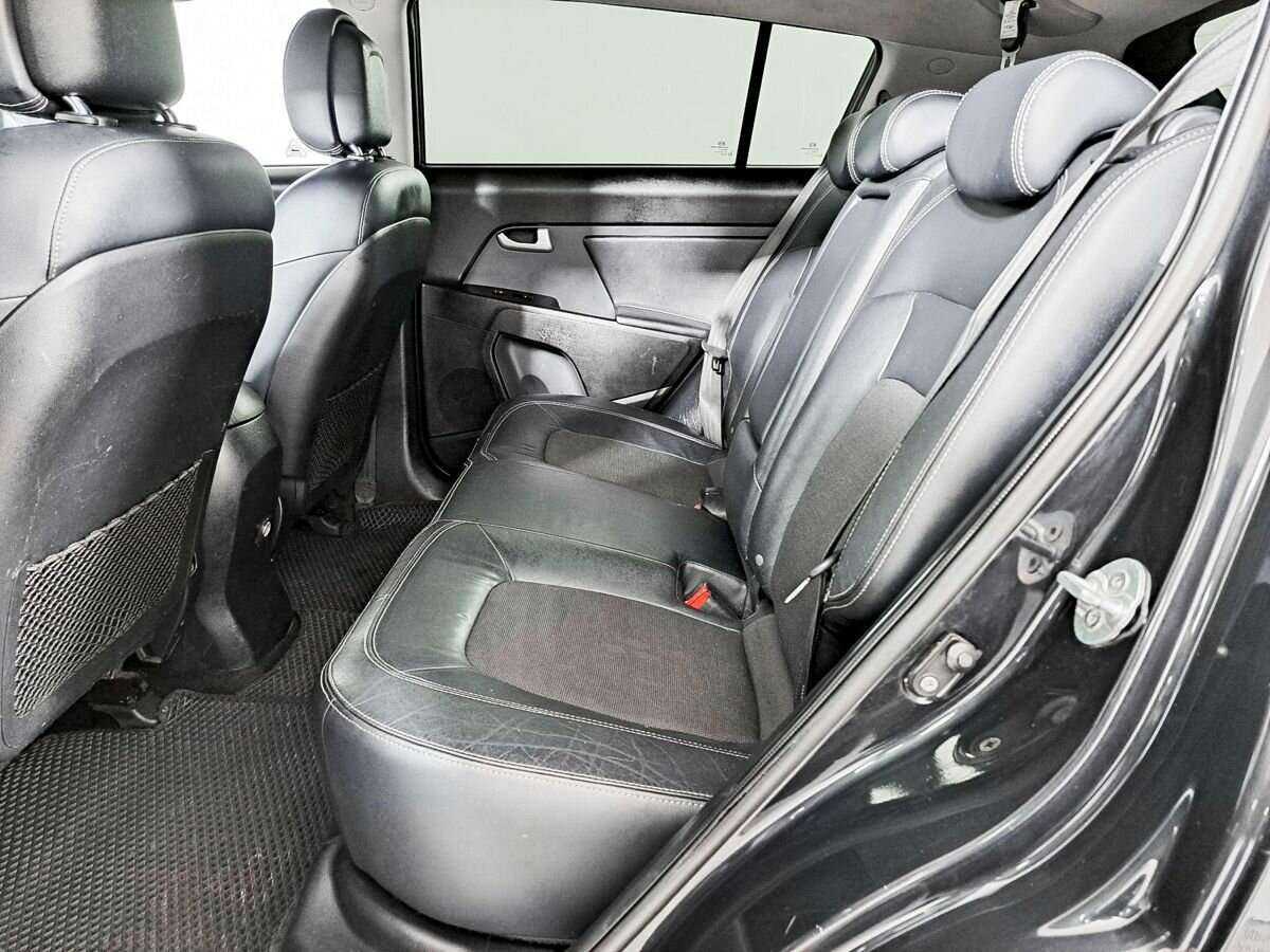 Kia Sportage с пробегом — 2012 год. Фото: #11