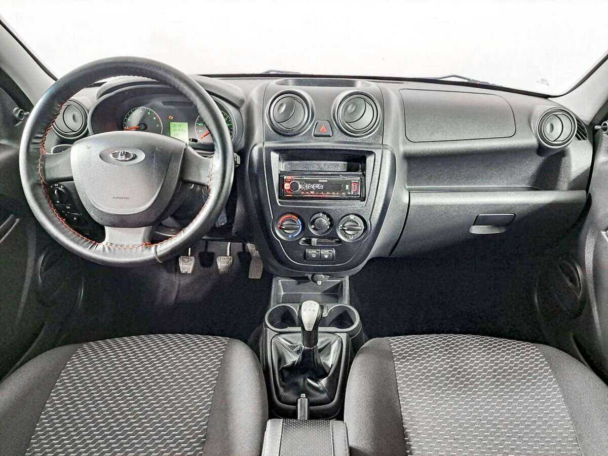 Lada (ВАЗ) Granta с пробегом — 2017 год. Фото: #11