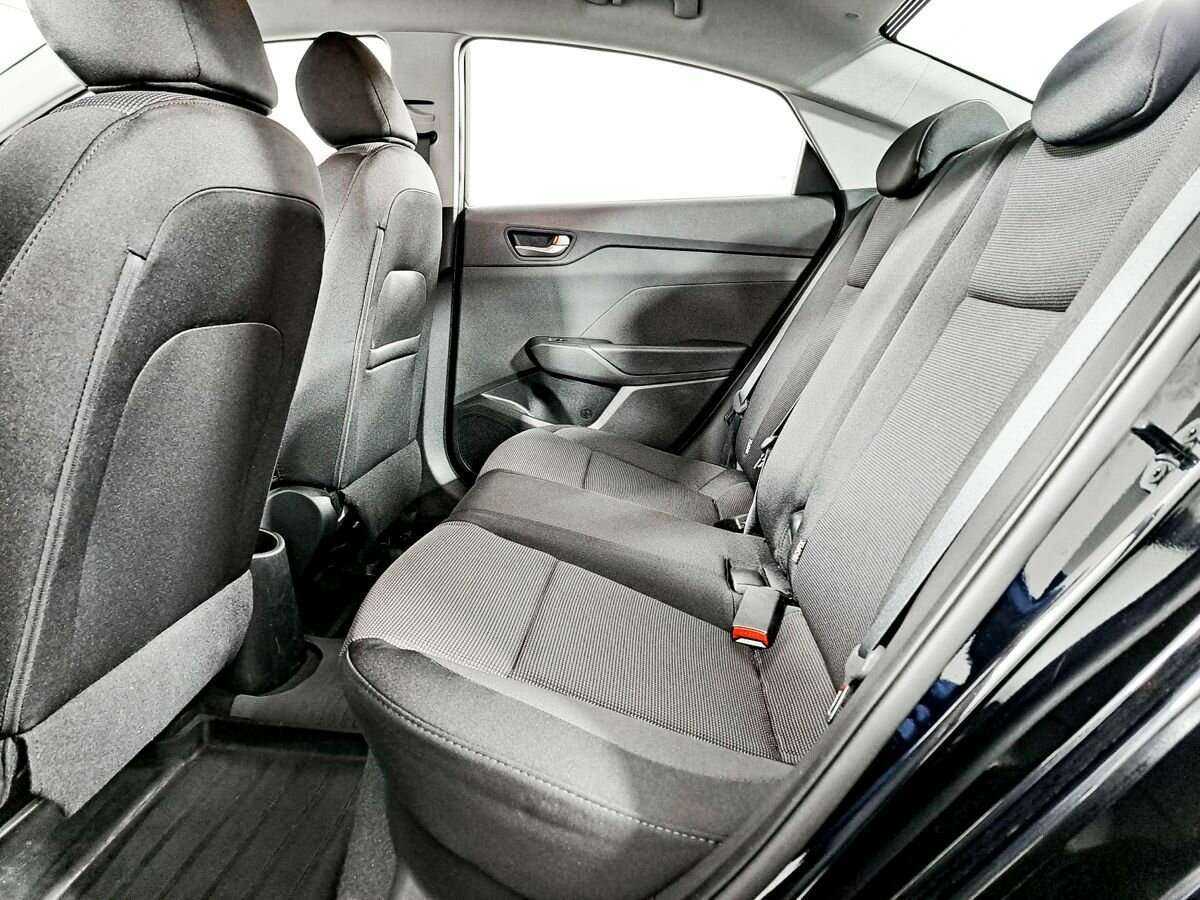 Hyundai Solaris с пробегом — 2018 год. Фото: #9