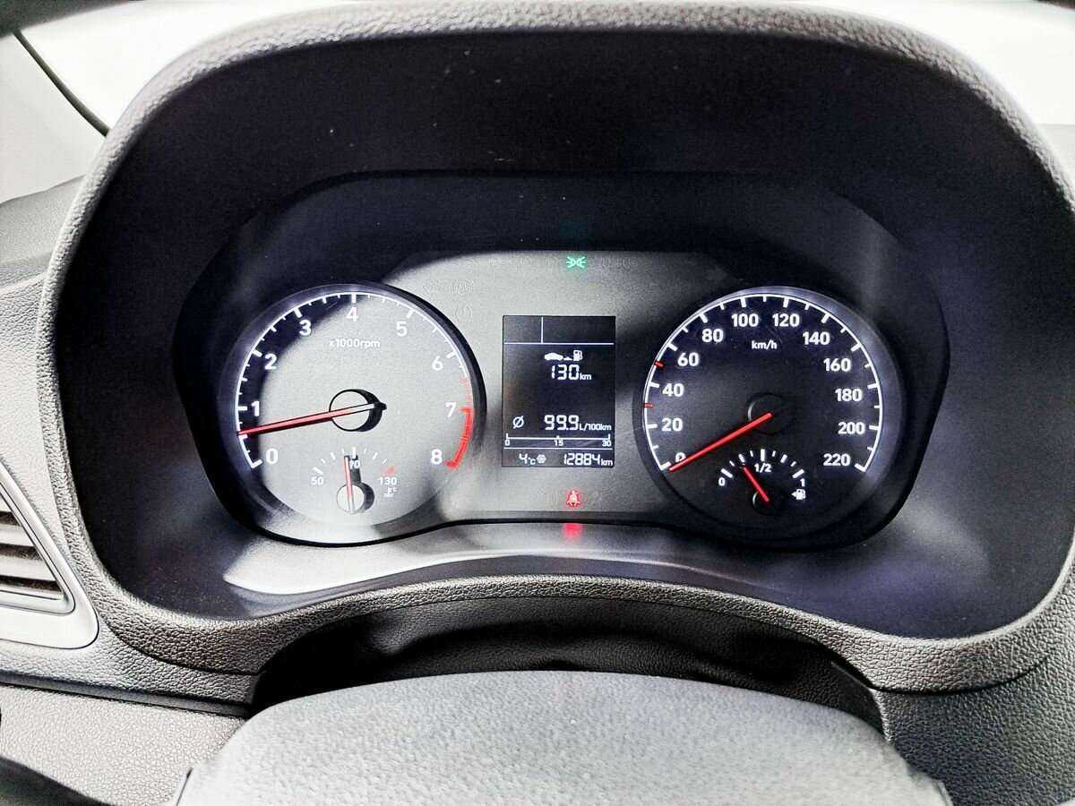 Hyundai Solaris с пробегом — 2018 год. Фото: #10