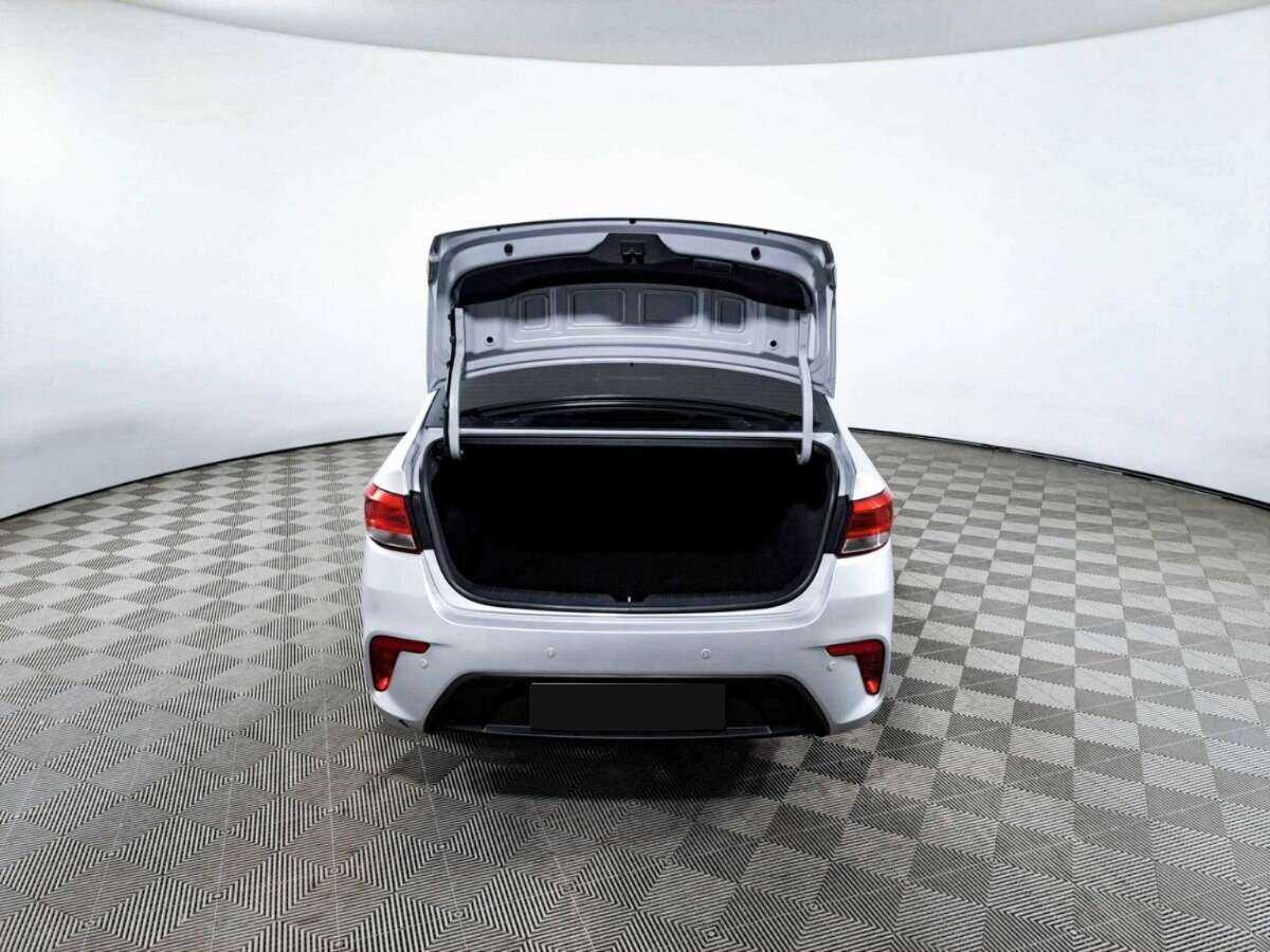 Kia Rio с пробегом — 2020 год. Фото: #9
