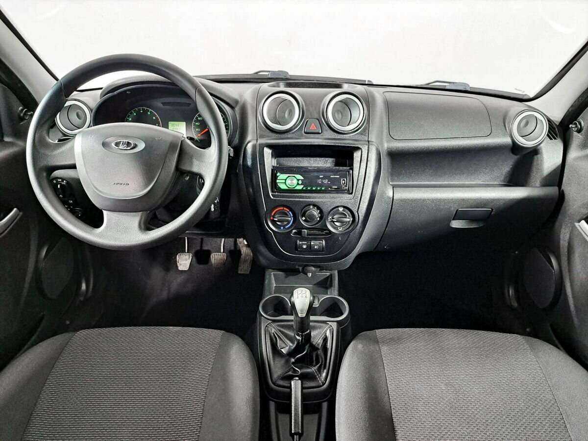 Lada (ВАЗ) Granta с пробегом — 2016 год. Фото: #11