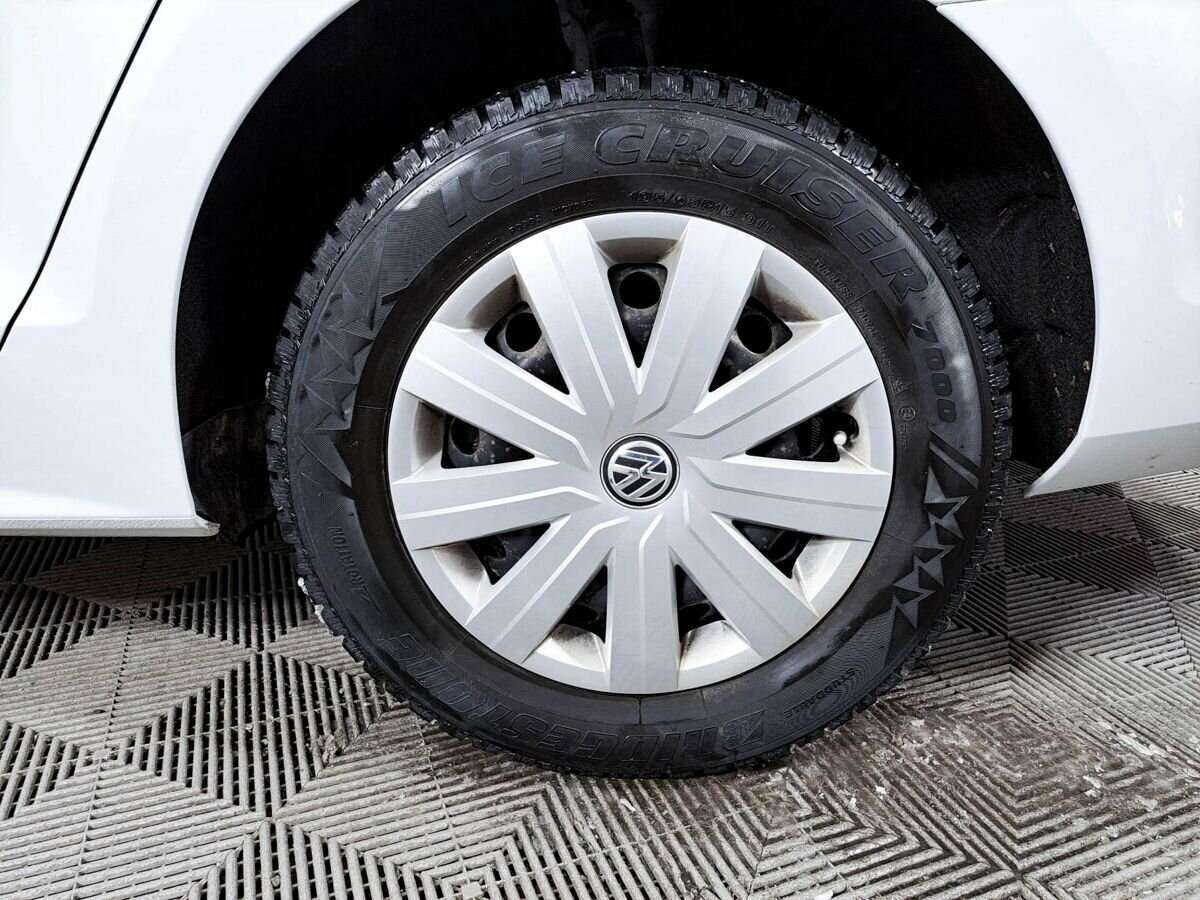 Volkswagen Jetta с пробегом — 2016 год. Фото: #17