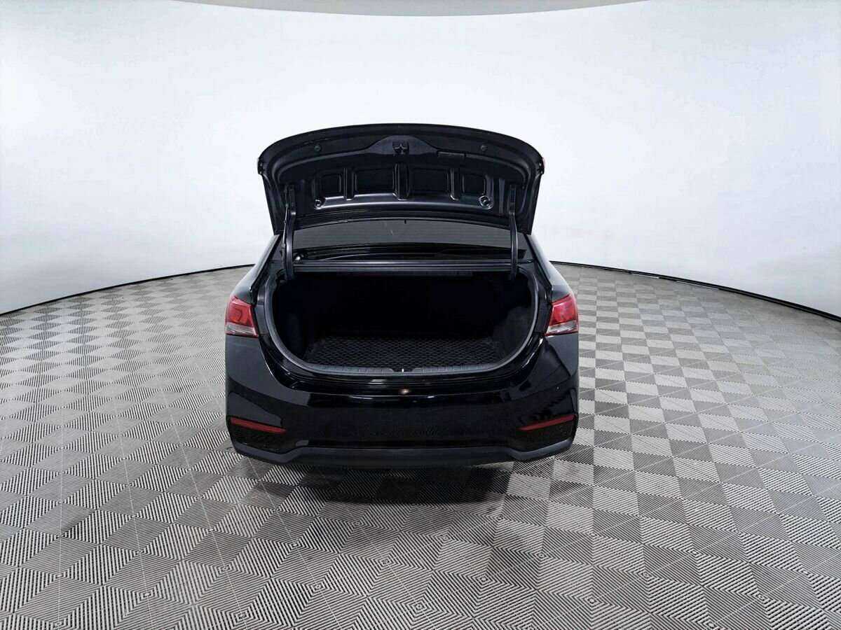 Hyundai Solaris с пробегом — 2018 год. Фото: #9