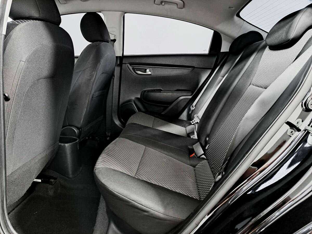 Kia Rio с пробегом — 2019 год. Фото: #9