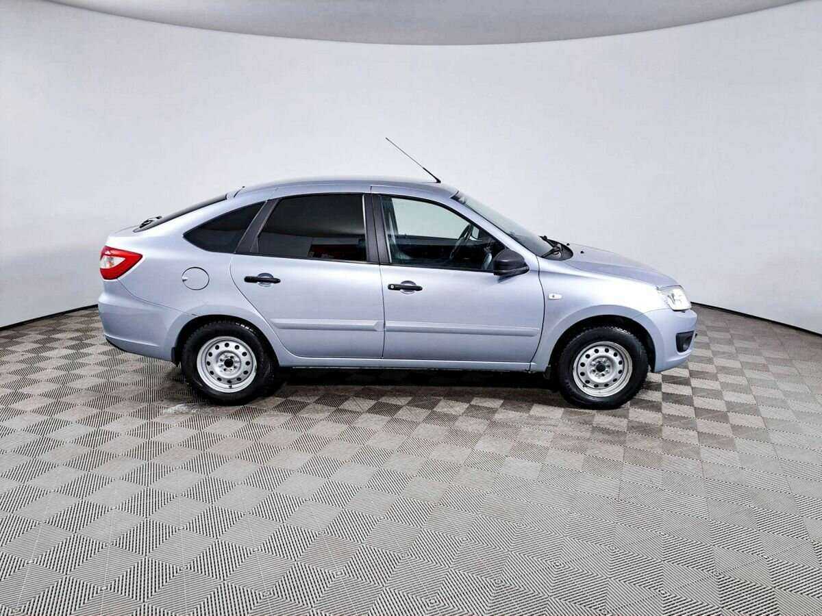 Lada (ВАЗ) Granta с пробегом — 2017 год. Фото: #3