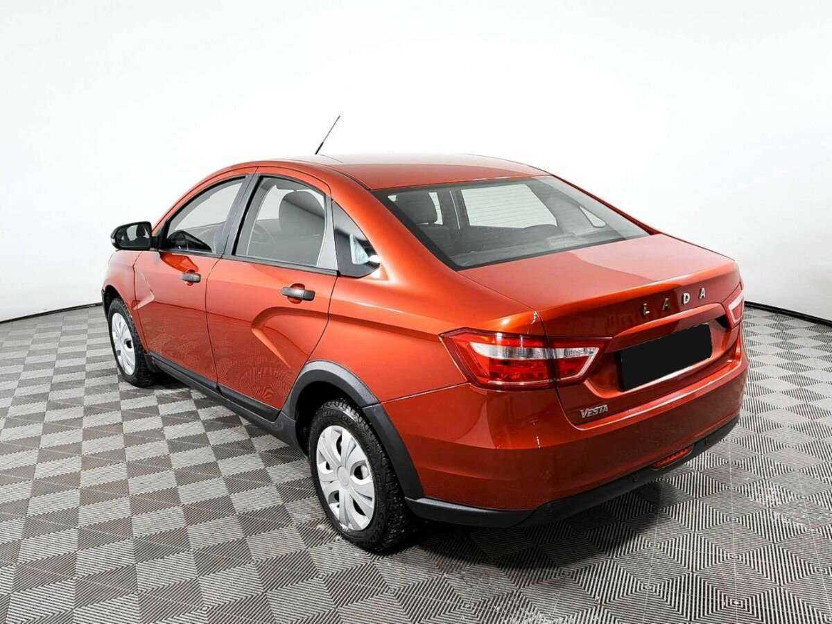 Lada (ВАЗ) Vesta с пробегом — 2018 год. Фото: #6