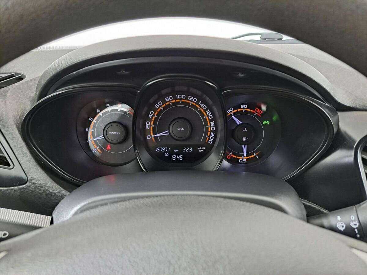 Lada (ВАЗ) Vesta с пробегом — 2018 год. Фото: #12