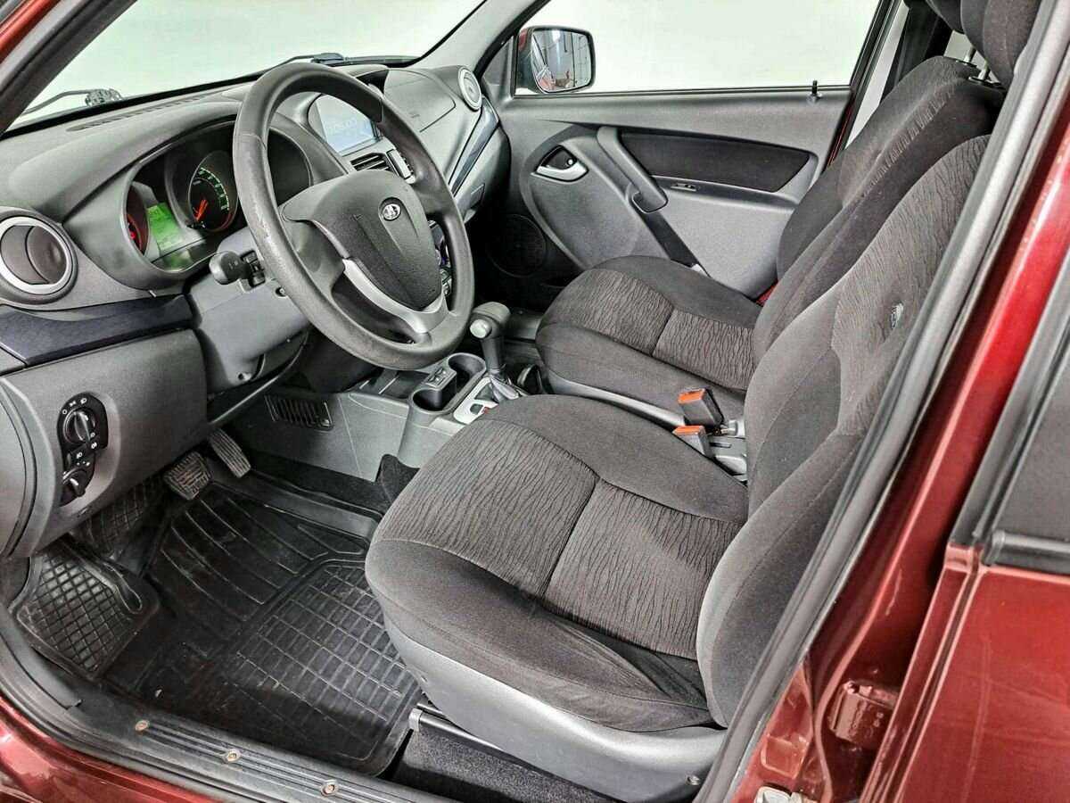 Lada (ВАЗ) Kalina с пробегом — 2013 год. Фото: #15