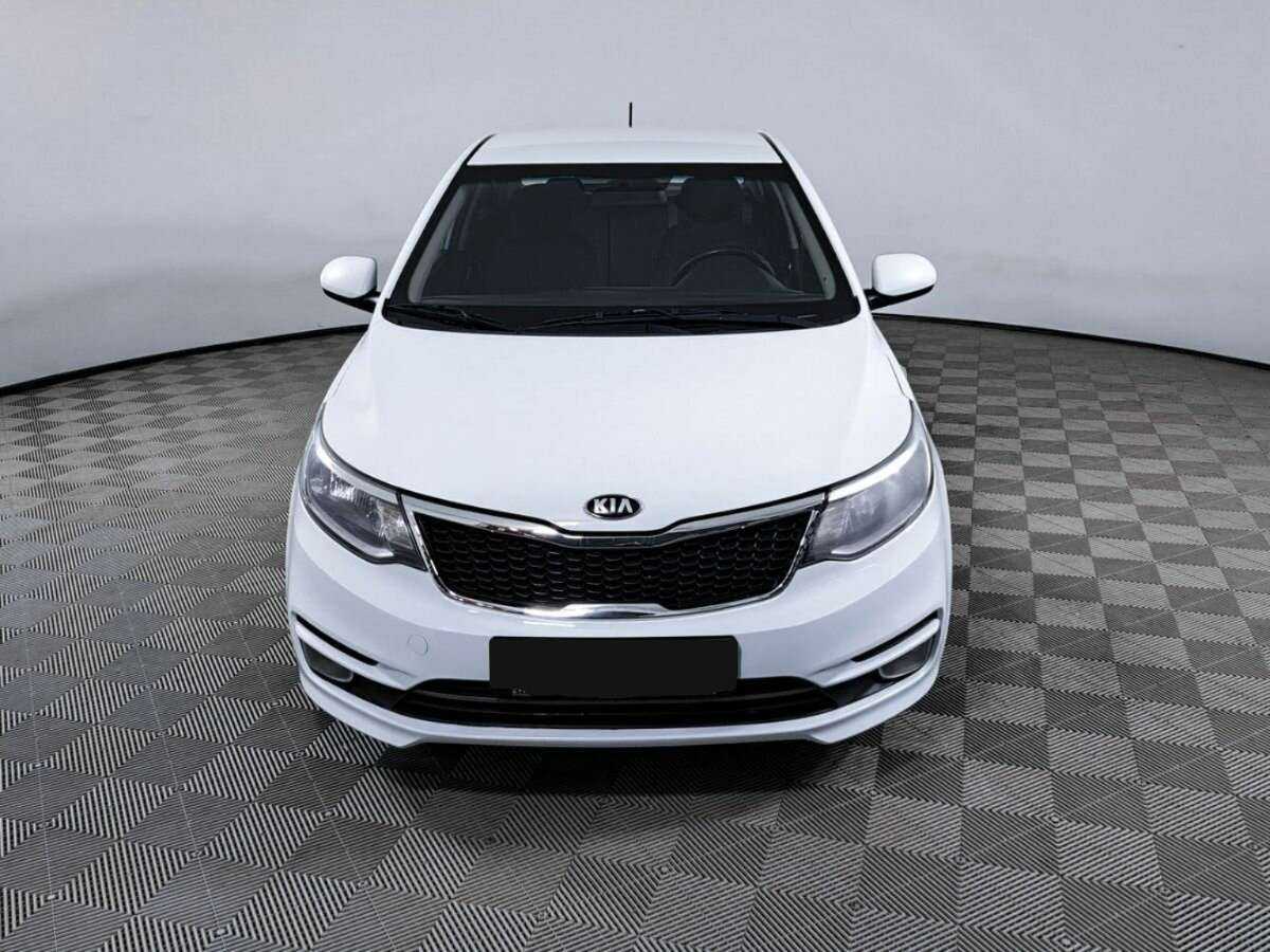 Kia Rio с пробегом — 2017 год. Фото: #1