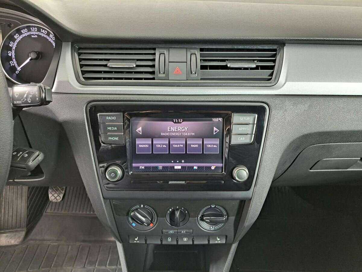 Skoda Rapid с пробегом — 2018 год. Фото: #12