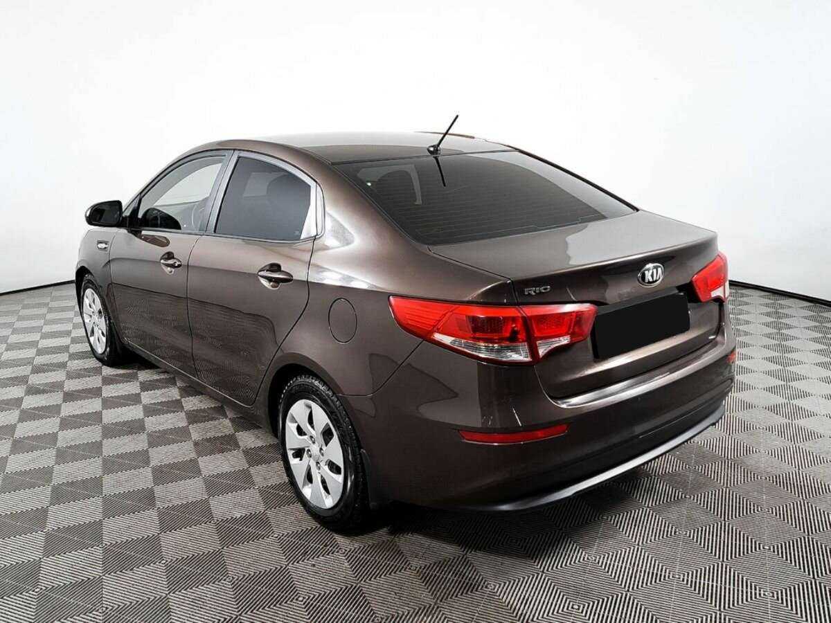Kia Rio с пробегом — 2016 год. Фото: #5