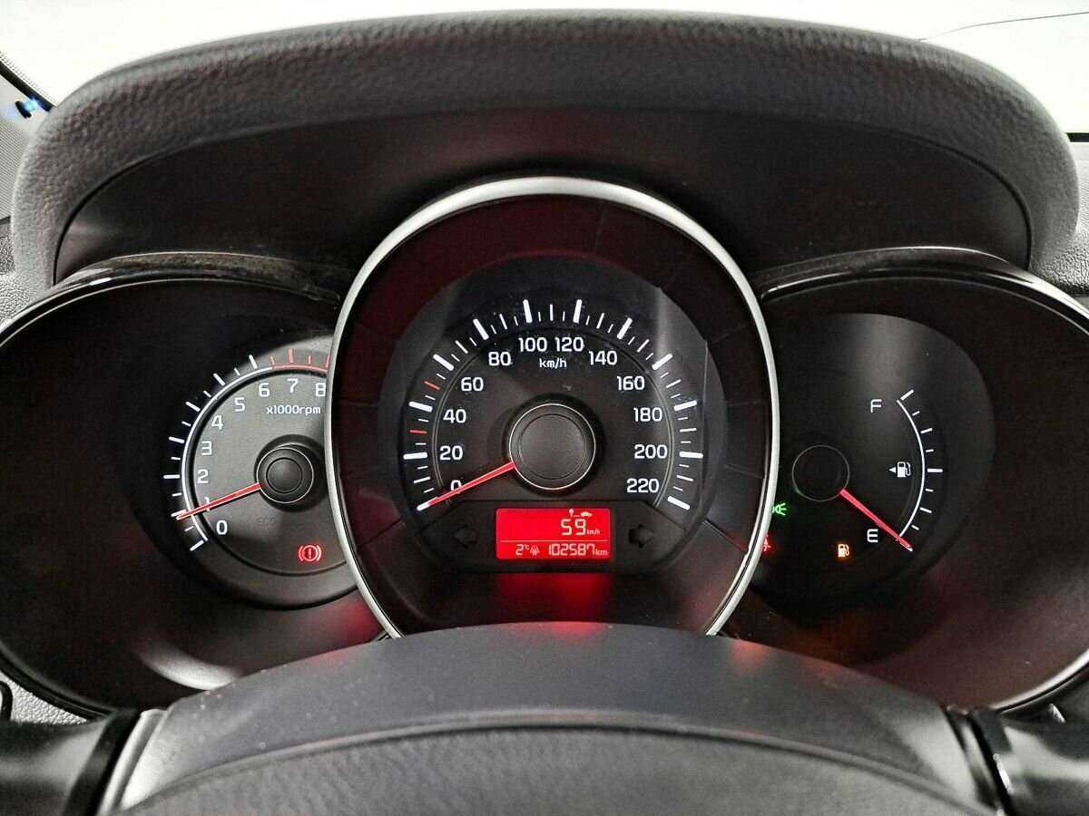 Kia Rio с пробегом — 2016 год. Фото: #8