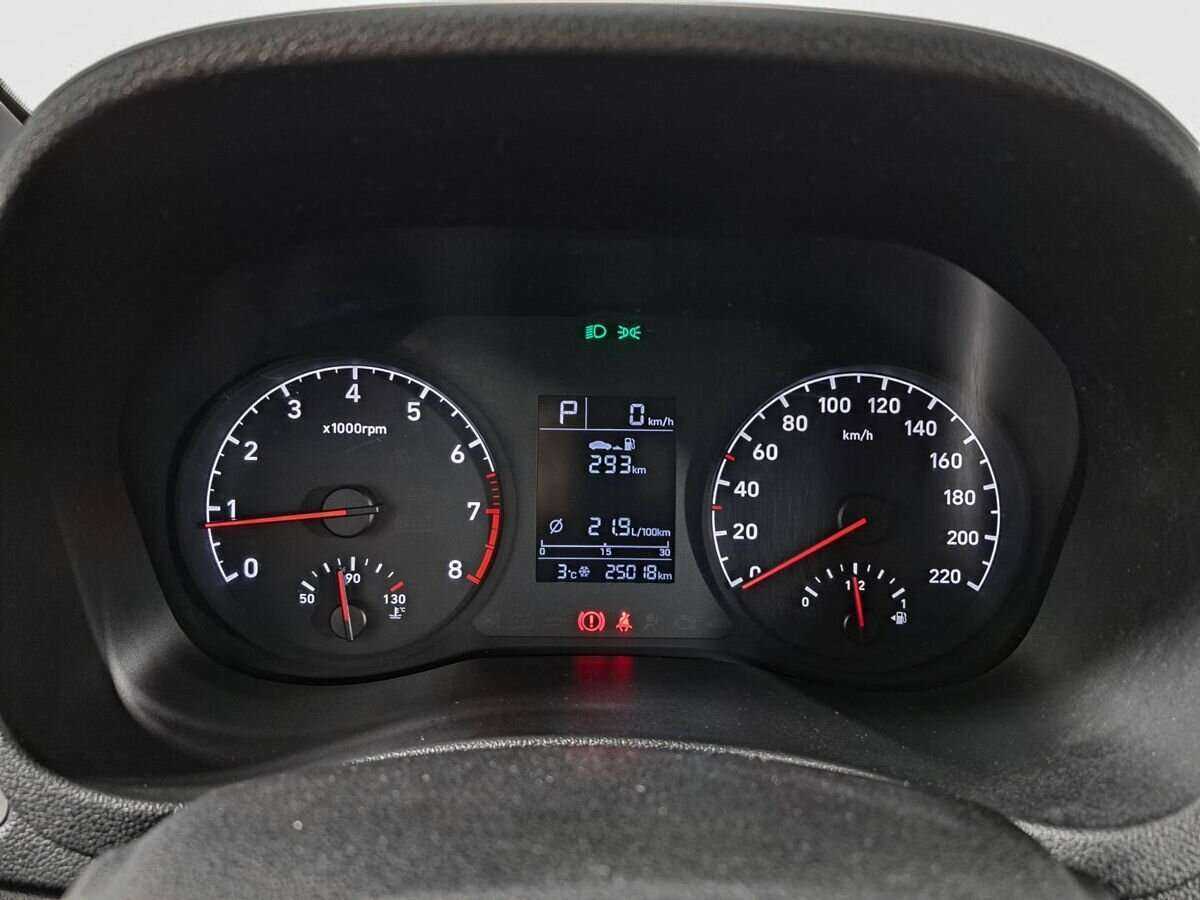 Hyundai Solaris с пробегом — 2018 год. Фото: #11