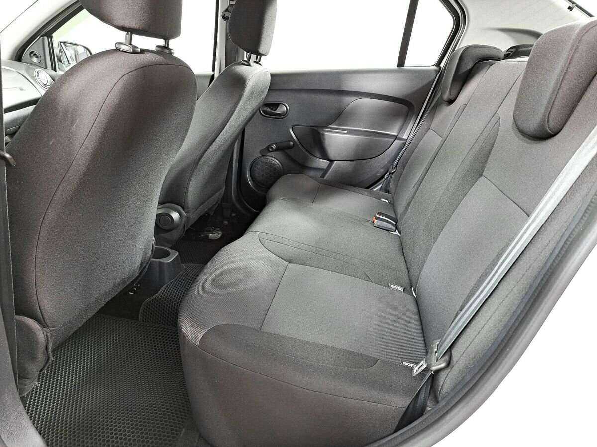 Renault Logan с пробегом — 2021 год. Фото: #9