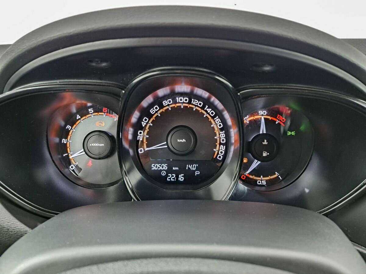 Lada (ВАЗ) Vesta с пробегом — 2021 год. Фото: #9