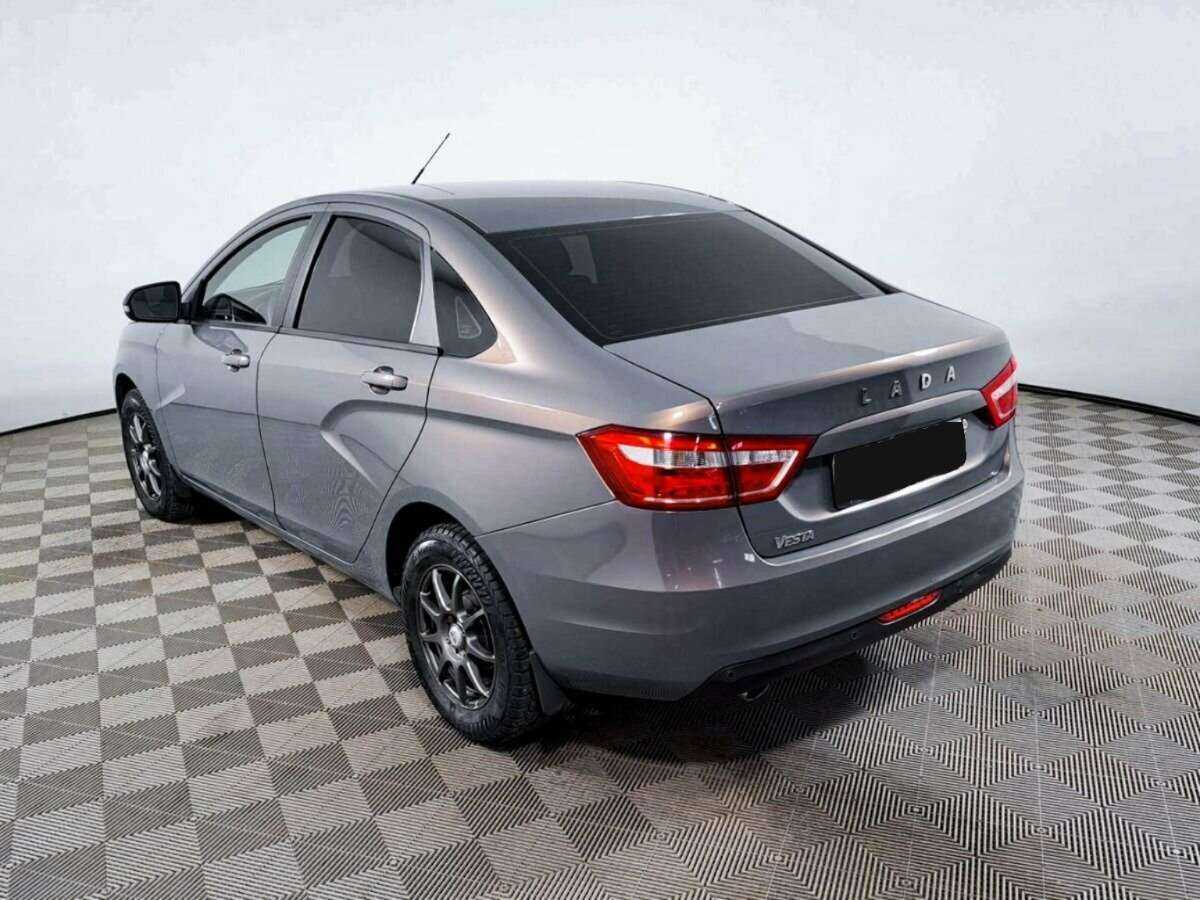 Lada (ВАЗ) Vesta с пробегом — 2016 год. Фото: #6