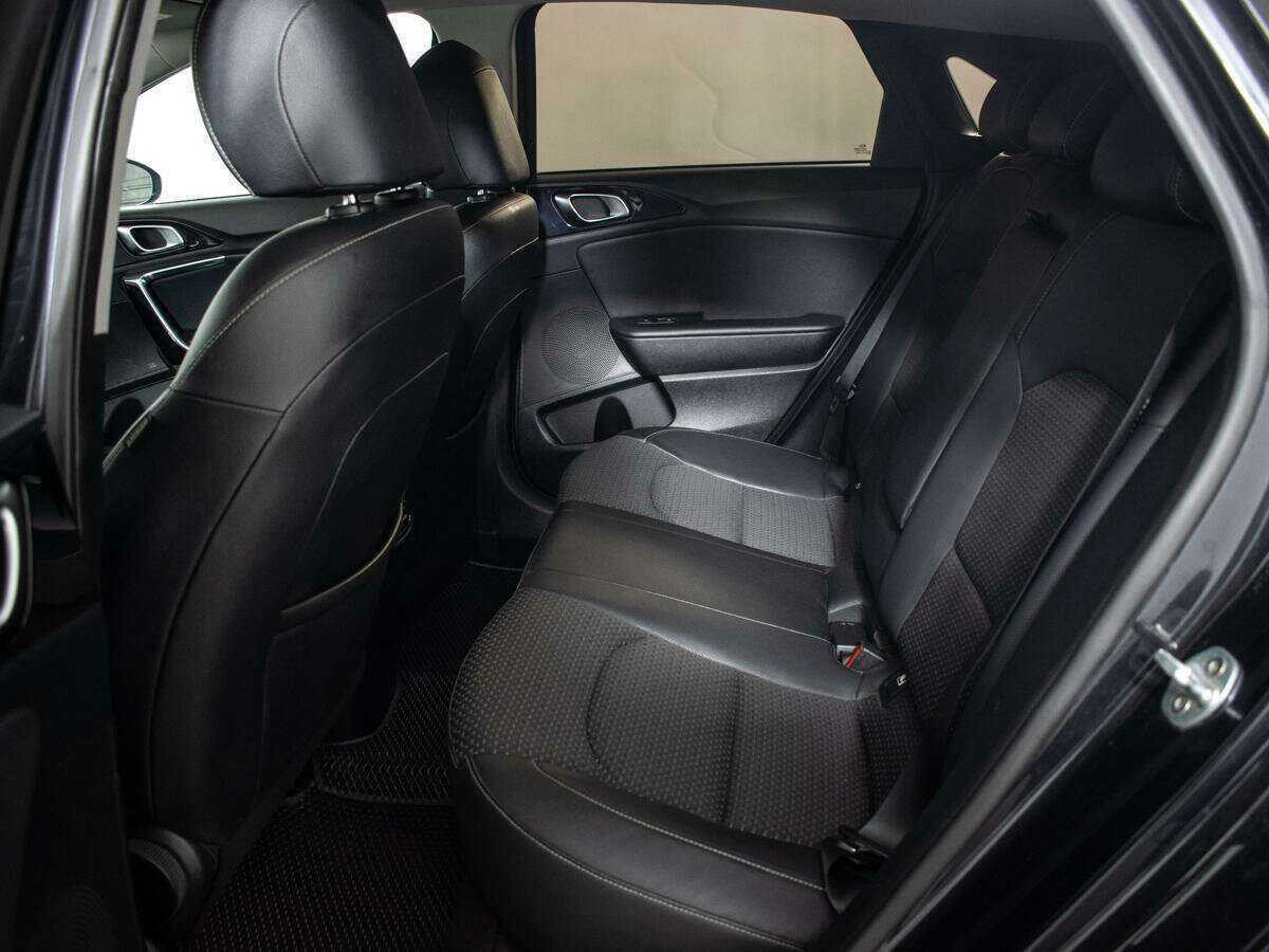 Kia Ceed с пробегом — 2018 год. Фото: #9