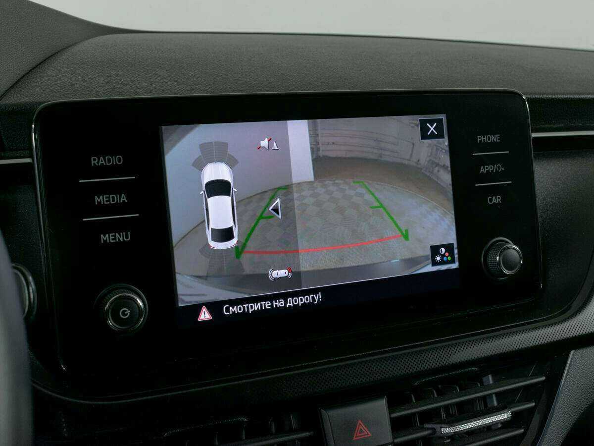 Skoda Rapid с пробегом — 2021 год. Фото: #12