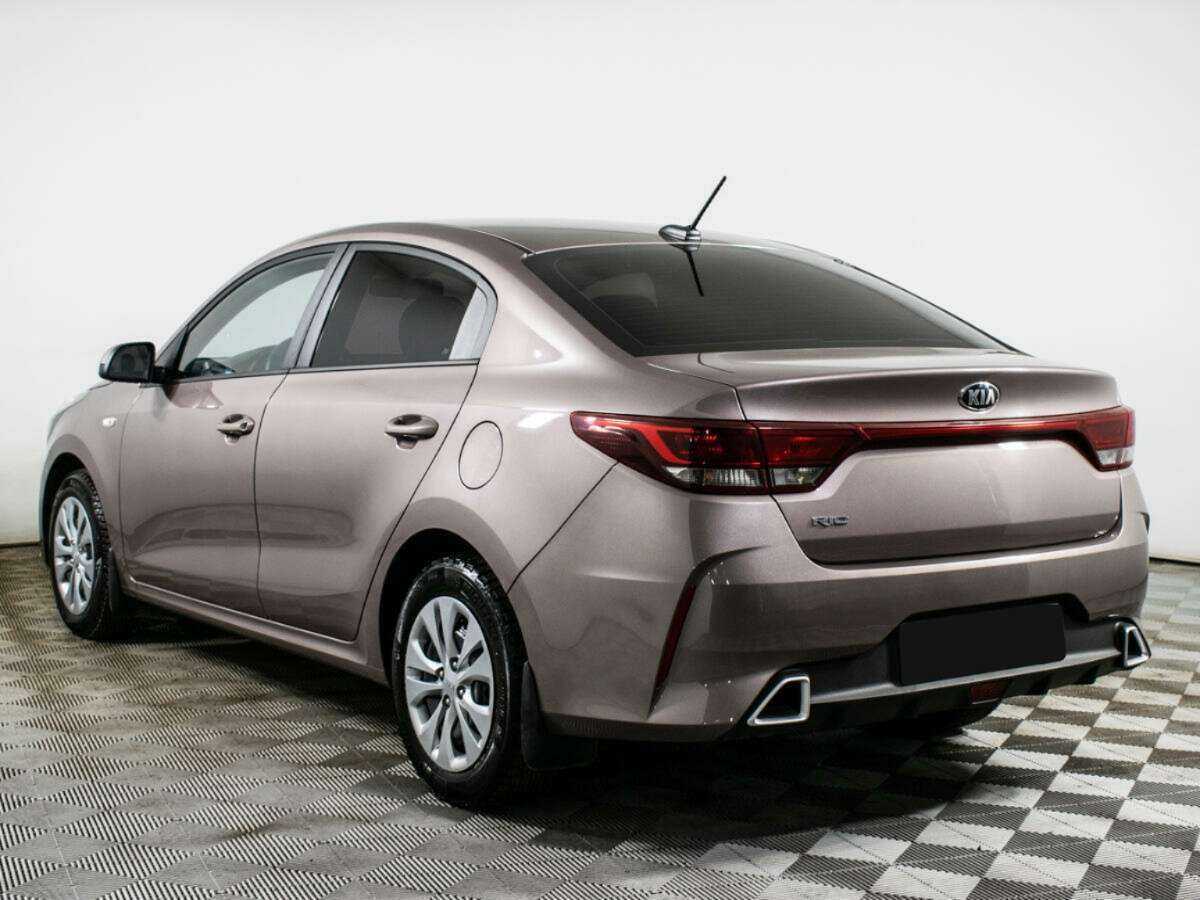 Kia Rio с пробегом — 2021 год. Фото: #6
