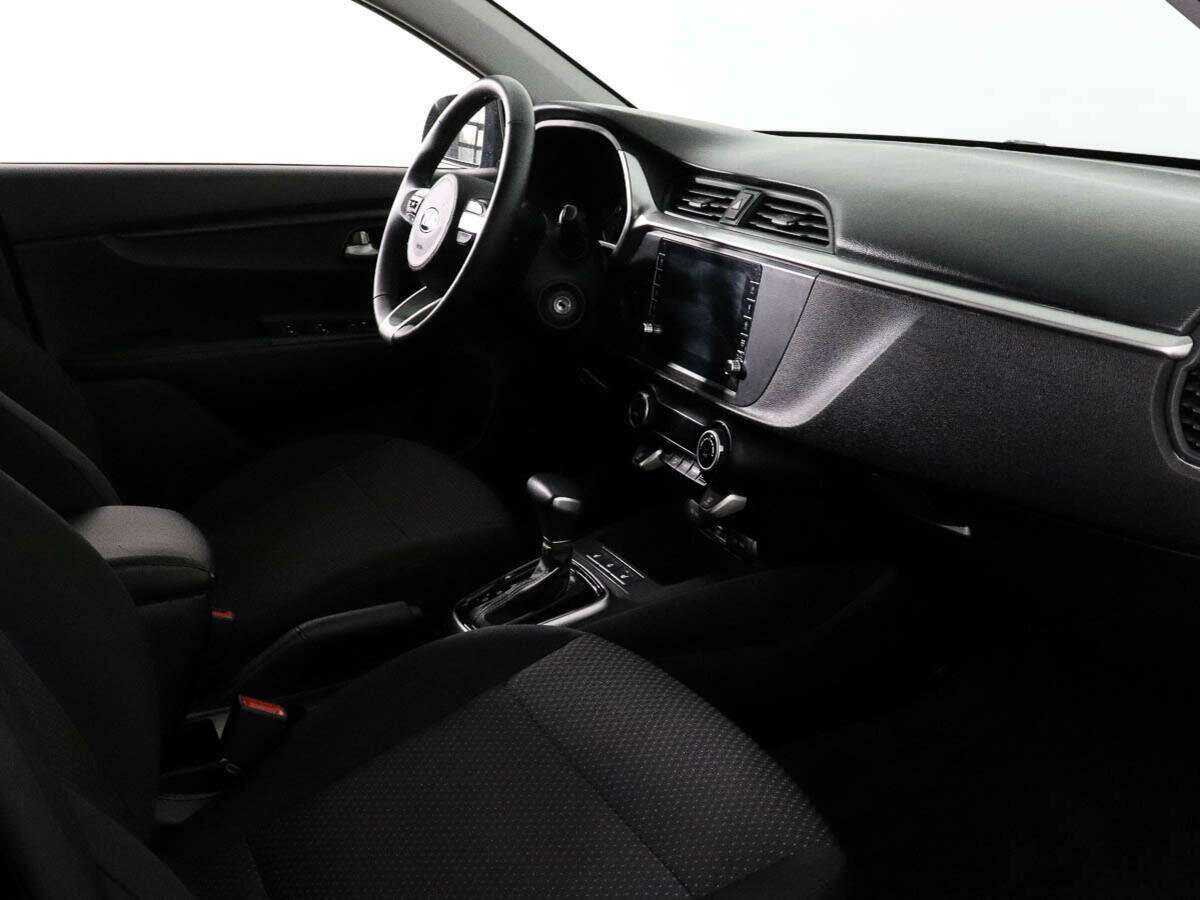 Kia Rio с пробегом — 2021 год. Фото: #6
