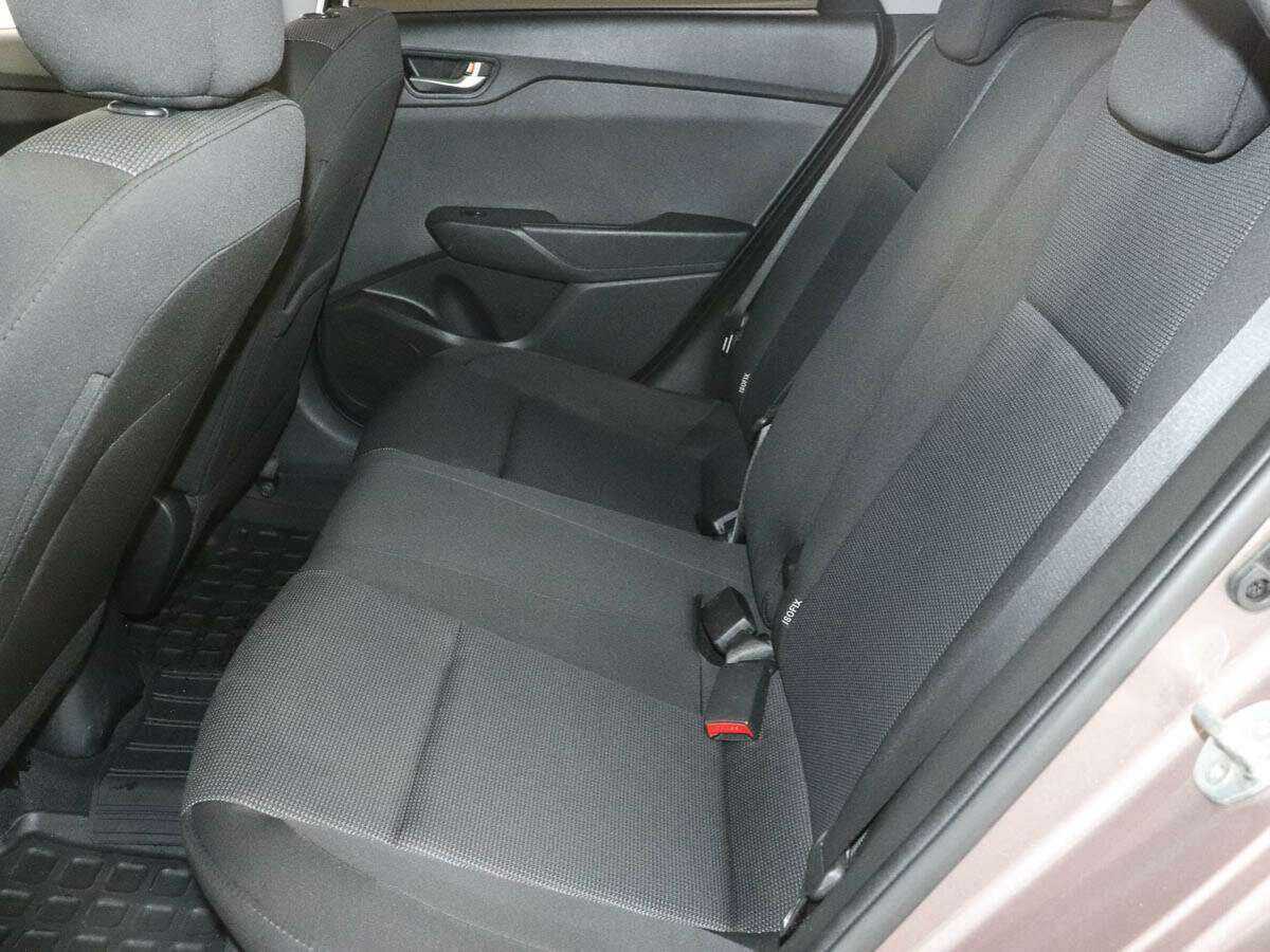 Hyundai Solaris с пробегом — 2020 год. Фото: #7