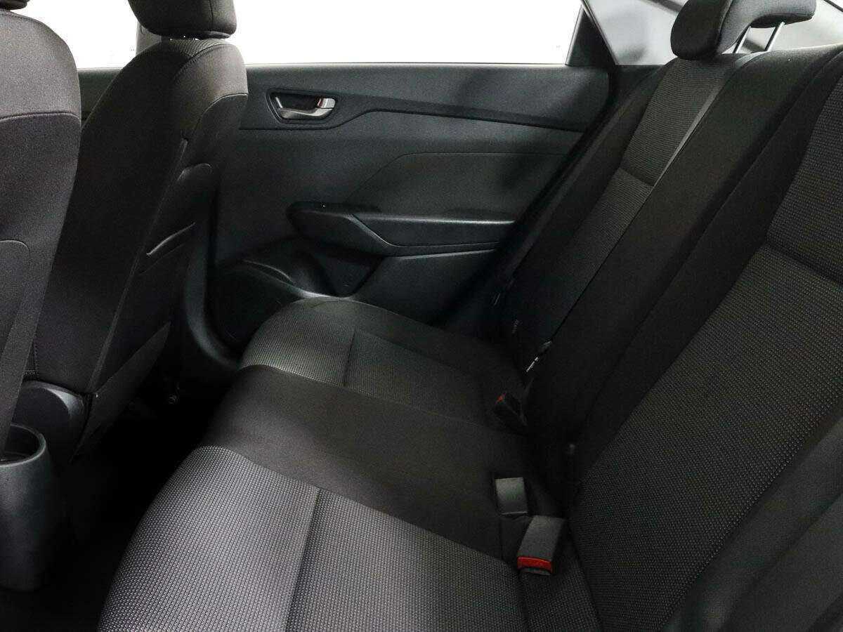 Hyundai Solaris с пробегом — 2018 год. Фото: #7