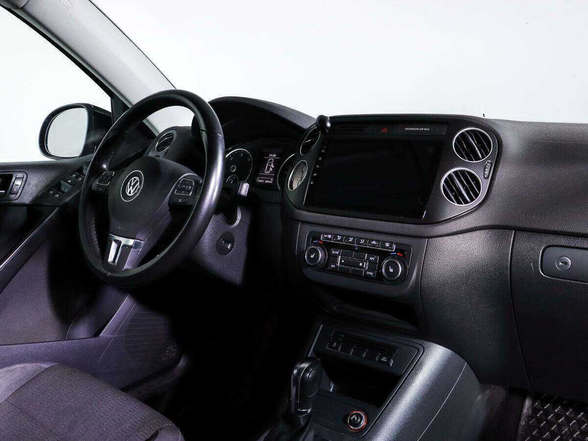Volkswagen Tiguan с пробегом — 2012 год. Фото: #8